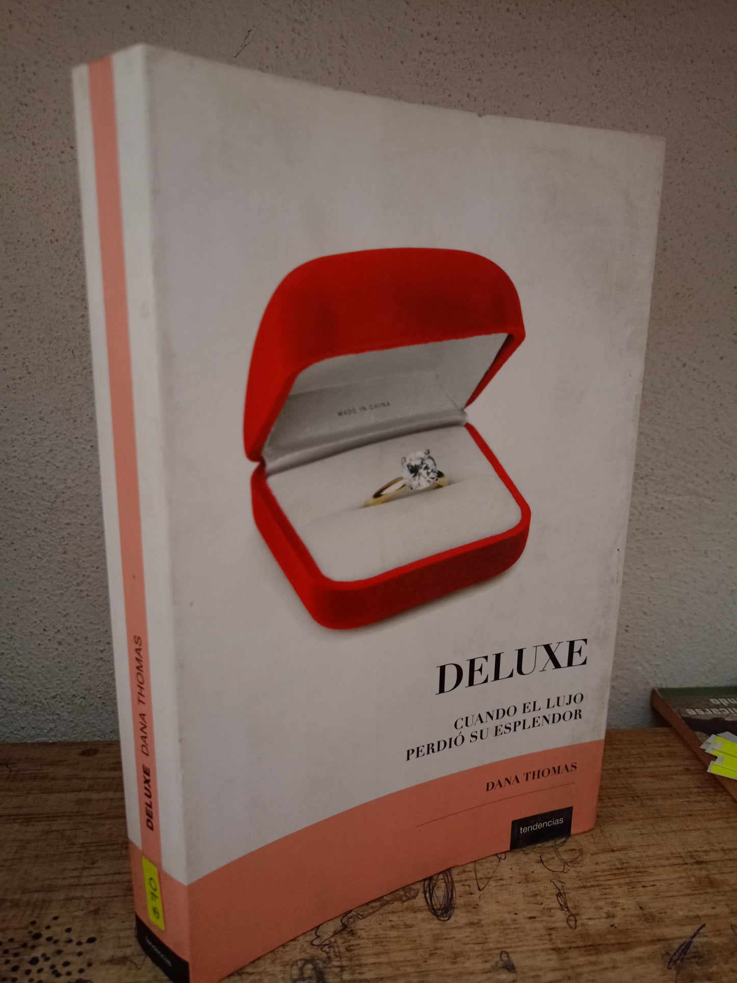 DELUXE POR DANA THOMAS USADO NOVELA LITERARIO 305