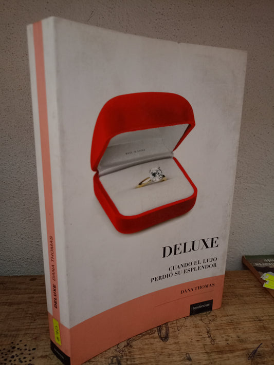 DELUXE POR DANA THOMAS USADO NOVELA LITERARIO 305