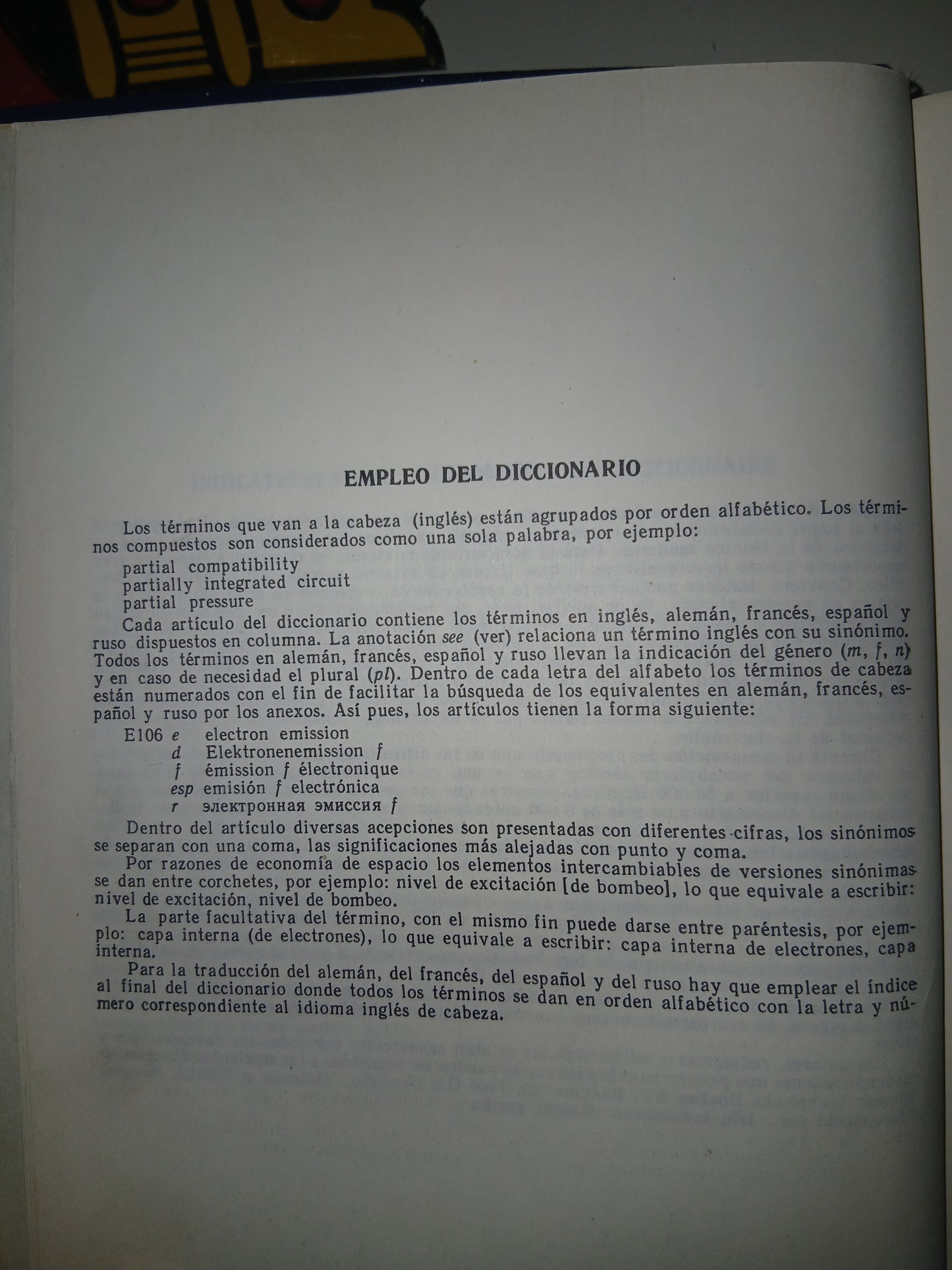 DICTIONARY OF ELECTRONICS (VARIOS AUTORES) USADO ELECTRÓNICA LITERARIO 207