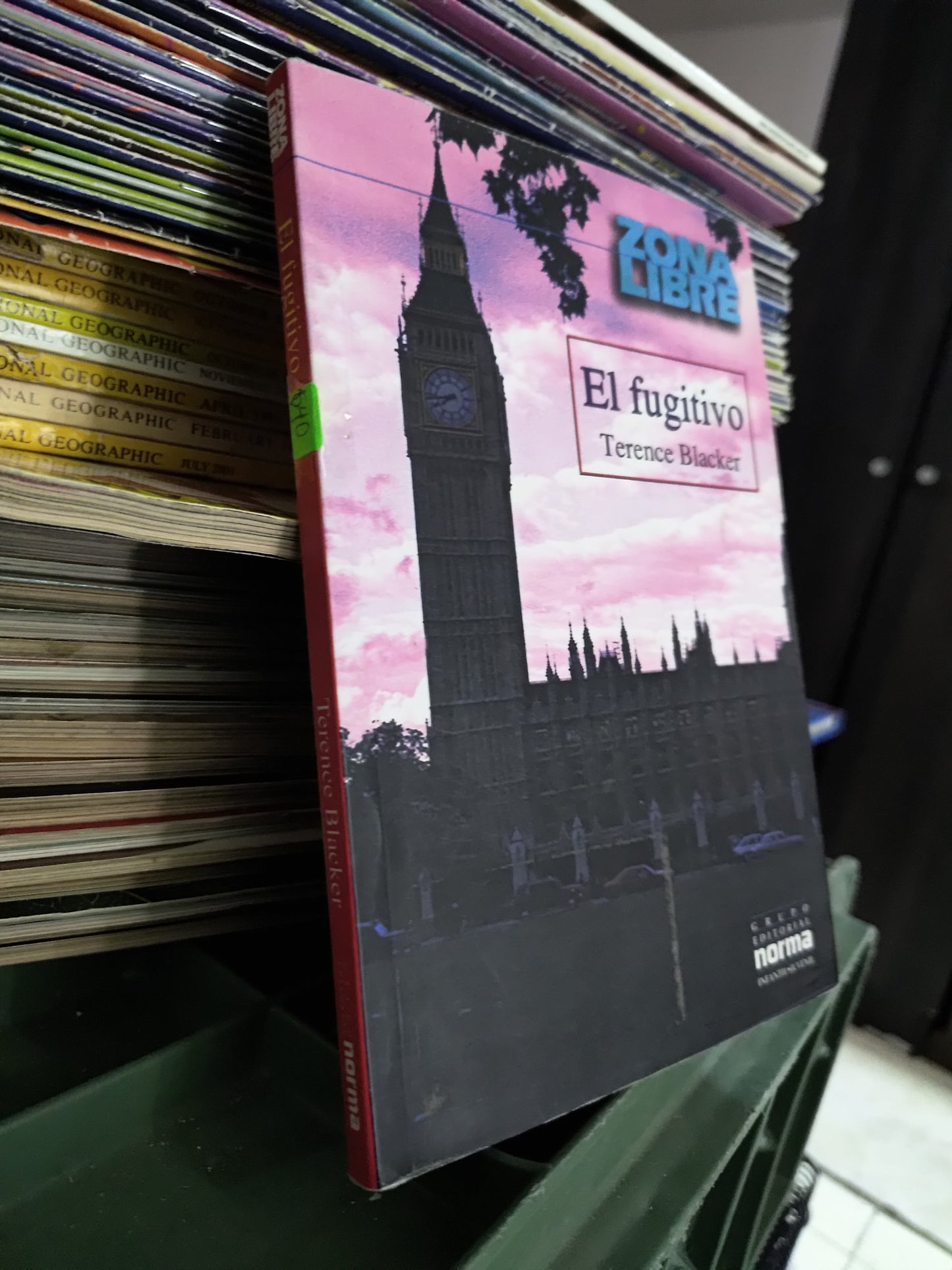 EL FUGITIVO POR TERENCE BLECKER USADO NOVELAS JUAREZ 515