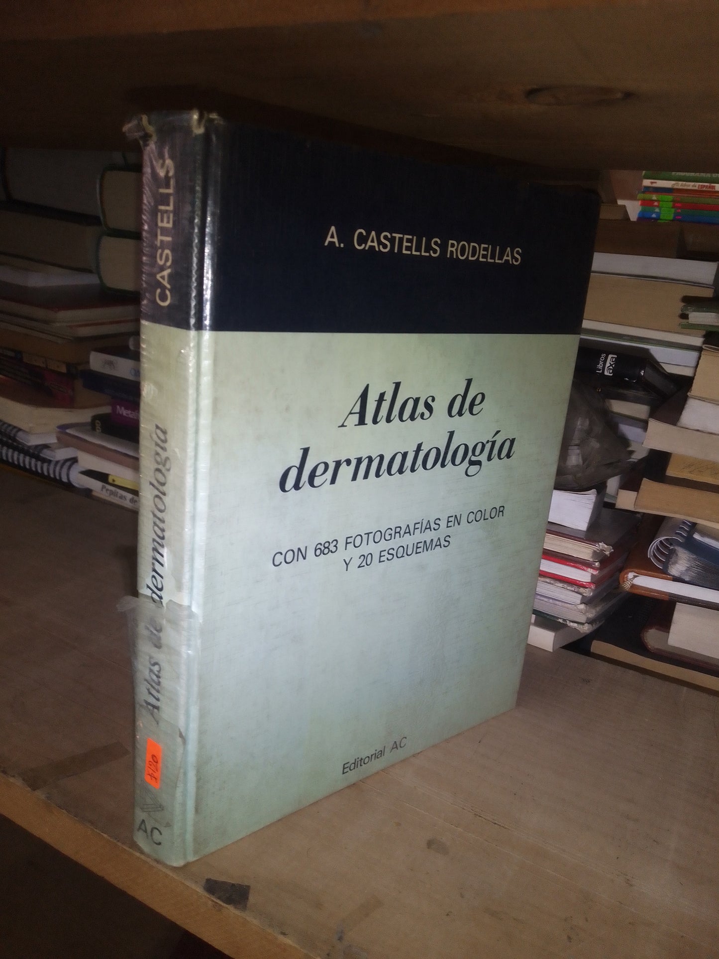ATLAS DE DERMATOLOGÍA POR A. CASTELLS RODELLAS USADO MEDICINA LITERARIO 207