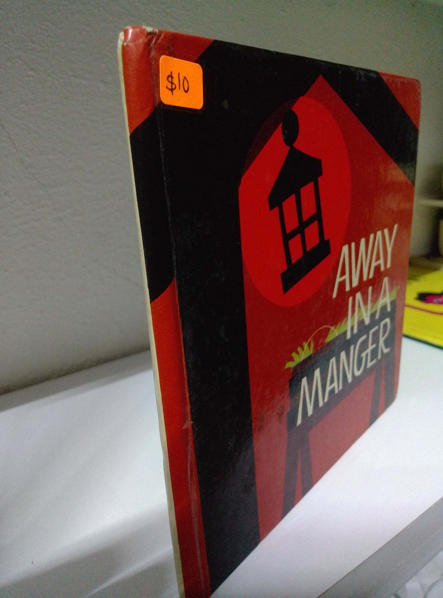 AWAY IN A MANAGER ILLUSTRATED BY GORDON STOWELL USADO IDIOMAS JUAREZ 515