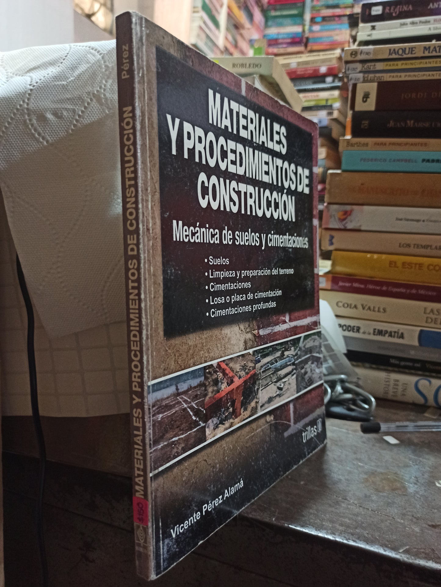 MATERIALES Y PROCEDIMIENTOS DE  CONSTRUCCION POR VICENTE PEREZ ALAMA USADO MATEMÁTICAS ALDAMA