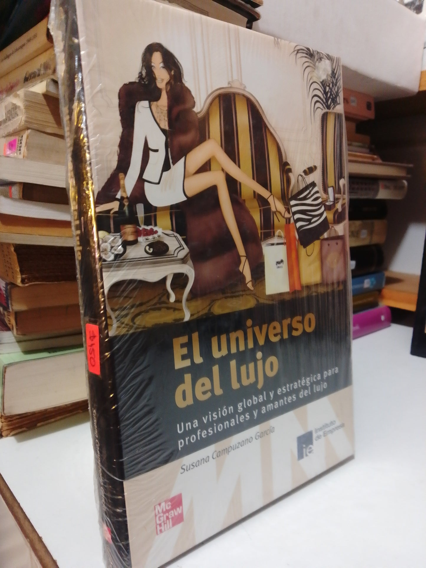 EL UNIVERSO DE LUJO POR SUSANA CAMPUZANO GARCIA USADO HISTORIA JUAREZ
