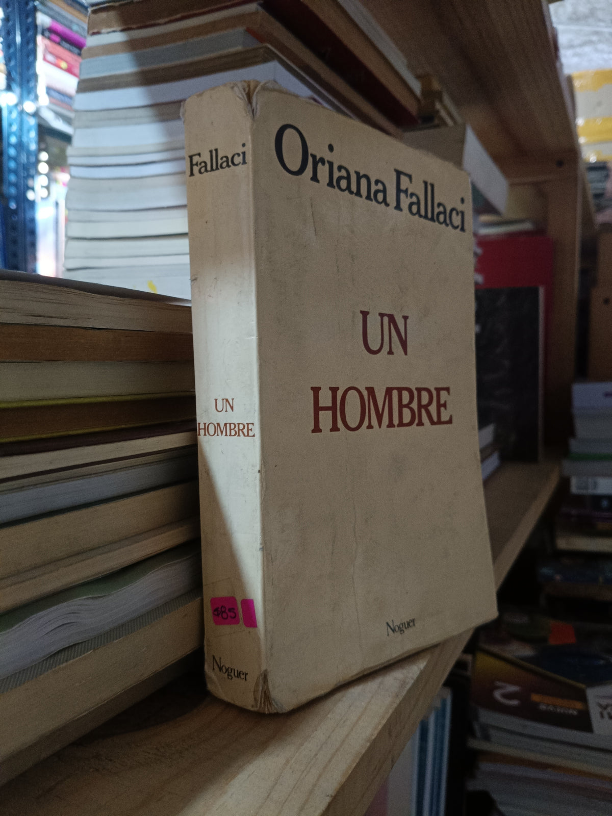 UN HOMBRE POR ORIANA FALLACI USADO NOVELA ALDAMA