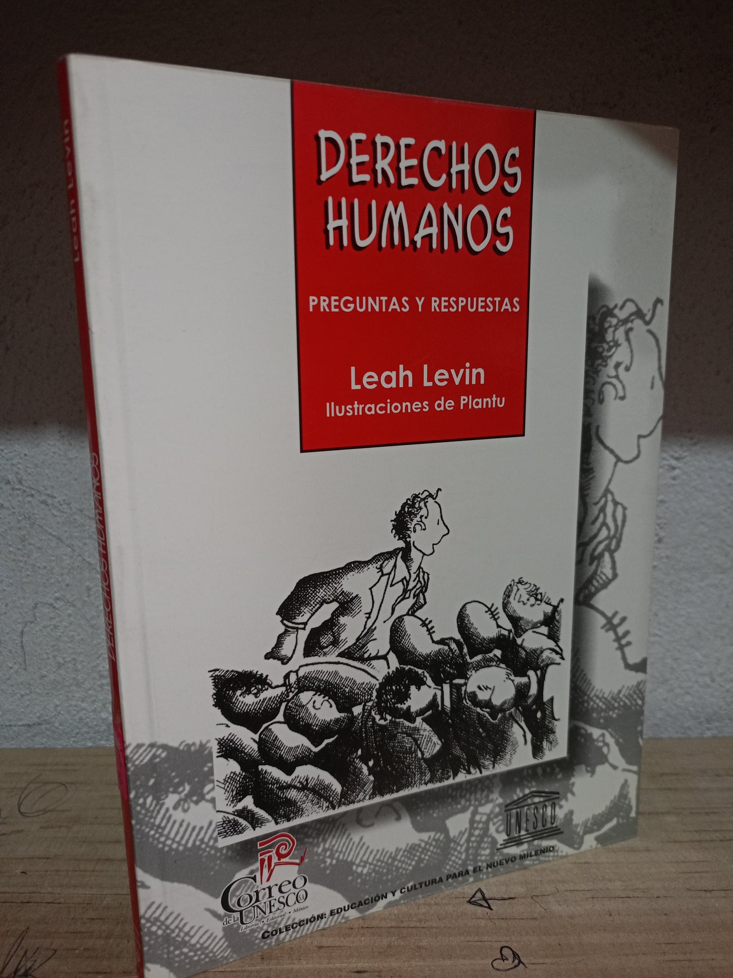 DERECHOS HUMANOS POR LEAH LEVIN USADO DERECHO LITERARIO 305