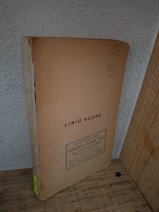 LIRIO NEGRO POR VARGAS VILA USADO NOVELA LITERARIO 305