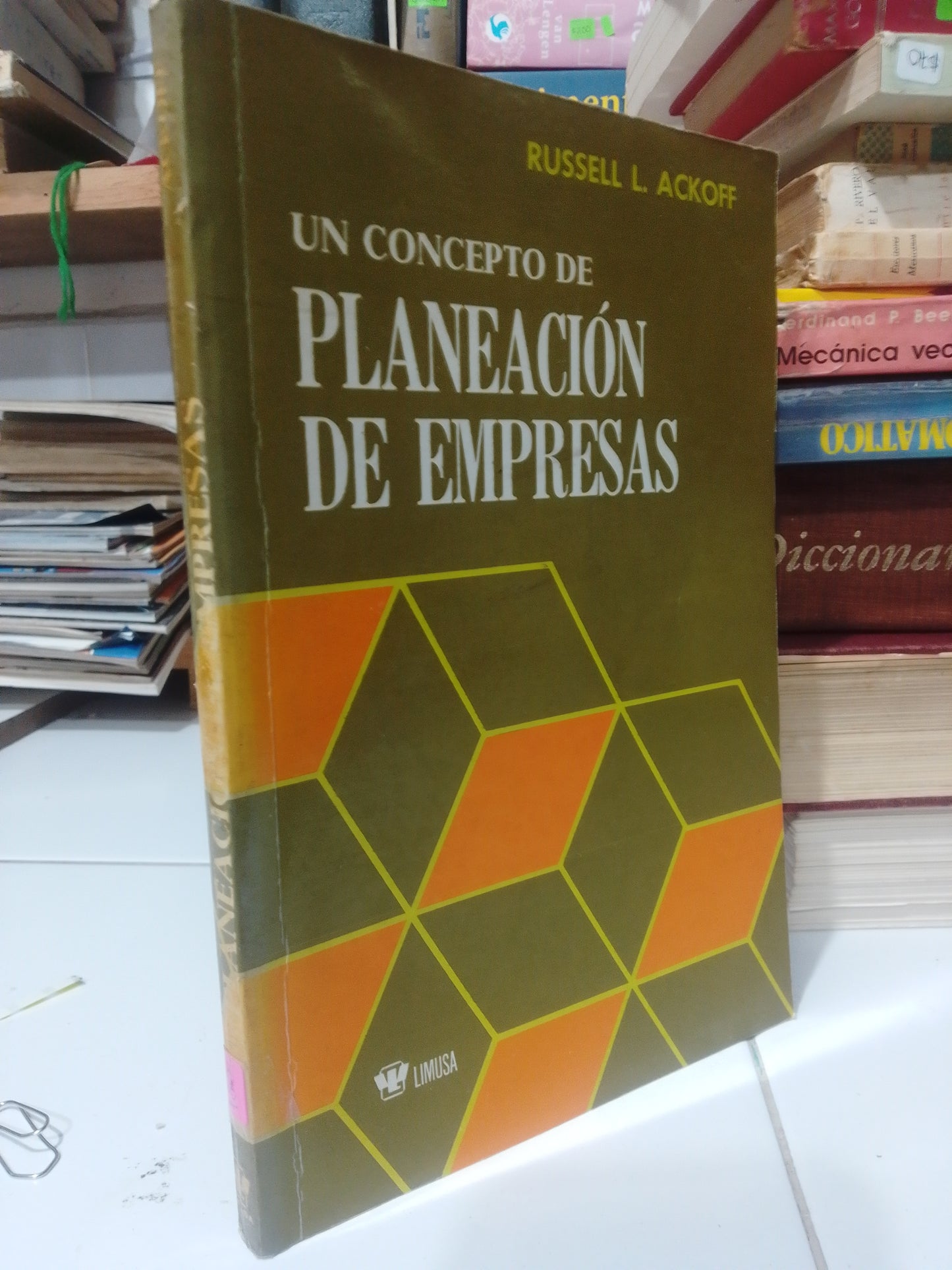 UN CONCEPTO DE PLANEACION DE EMPRESAS POR RUSSELL L. ACKOFF USADO ADMINISTRACION JUAREZ
