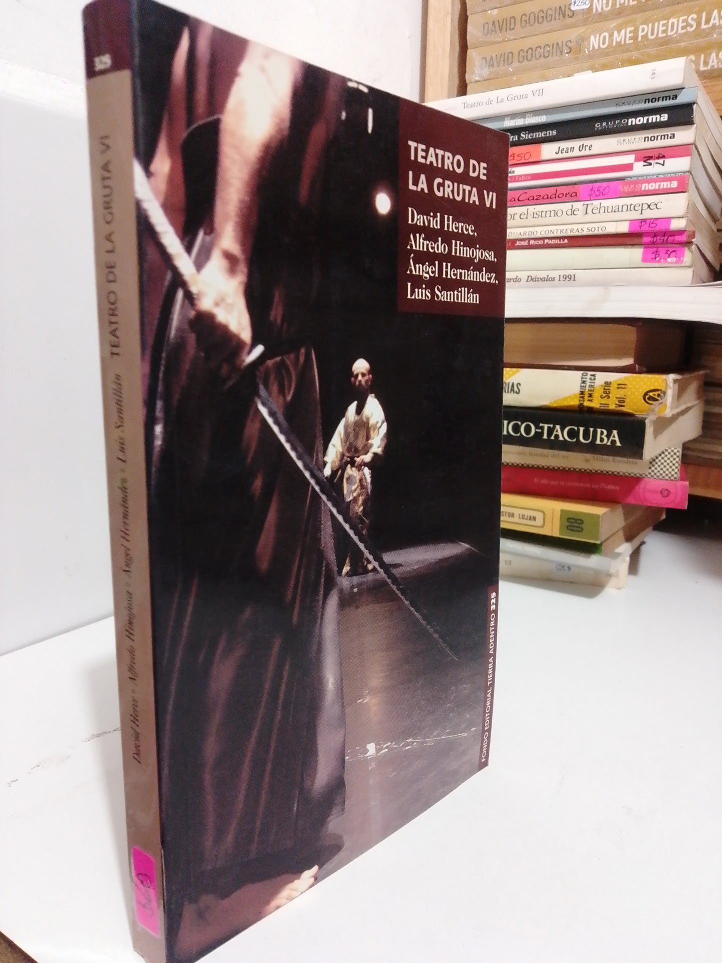 TEATRO DE LA GRUTA VI POR DAVID JERSEY, ALFREDO HINOJOSA ,USADO,NOVELA JUÁREZ
