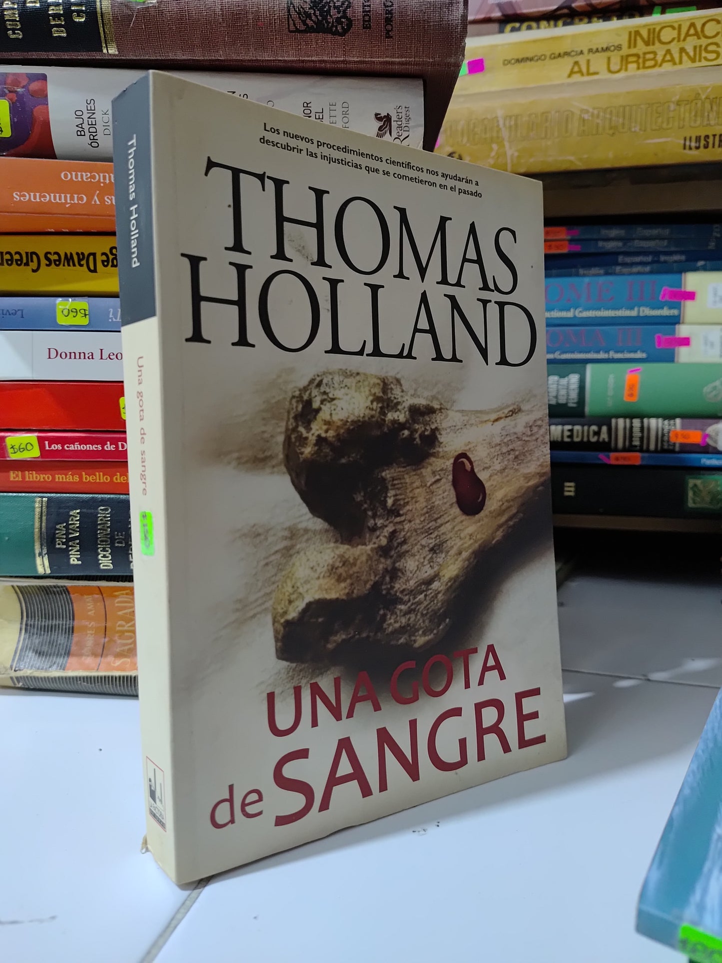 UNA GOTA DE SANGRE POR THOMAS HOLLAND USADO NOVELAS JUAREZ 507