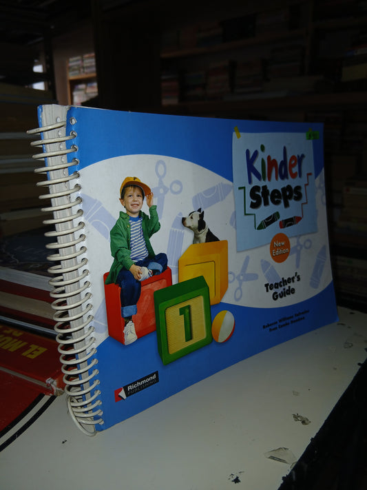 KINDER STEPS TEACHER'S GUIDE POR REBECCA WILLIAMS SALVADOR Y FRAN COMBS GAMBOA USADO INFANTIL LITERARIO 207