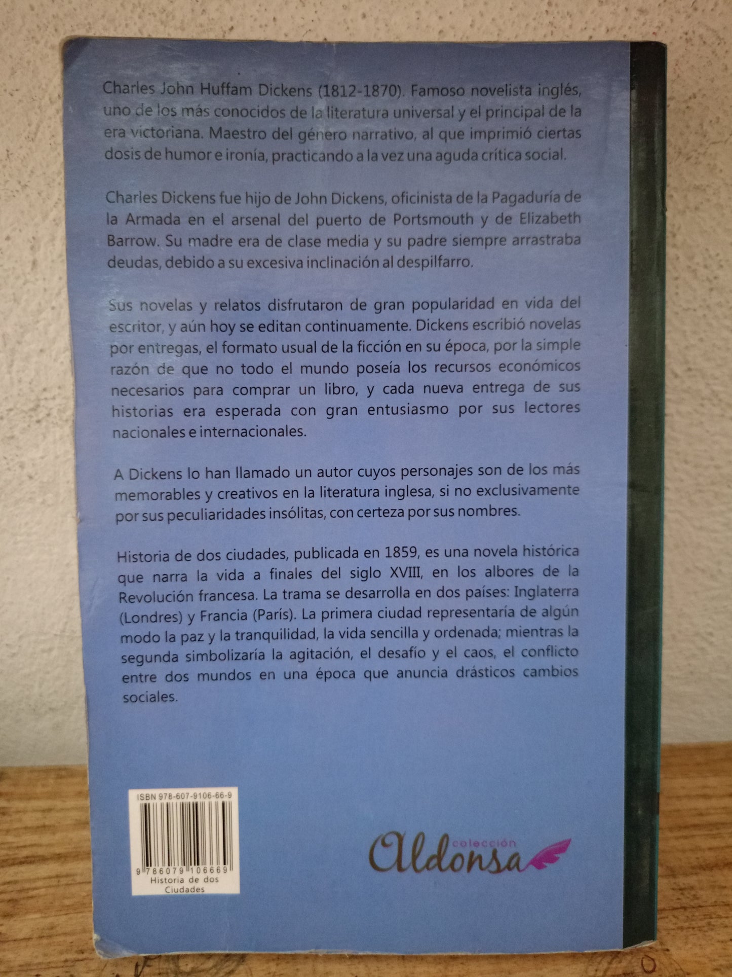 HISTORIA DE DOS CIUDADES CHARLES DICKENS USADO NOVELA LITERARIO 305