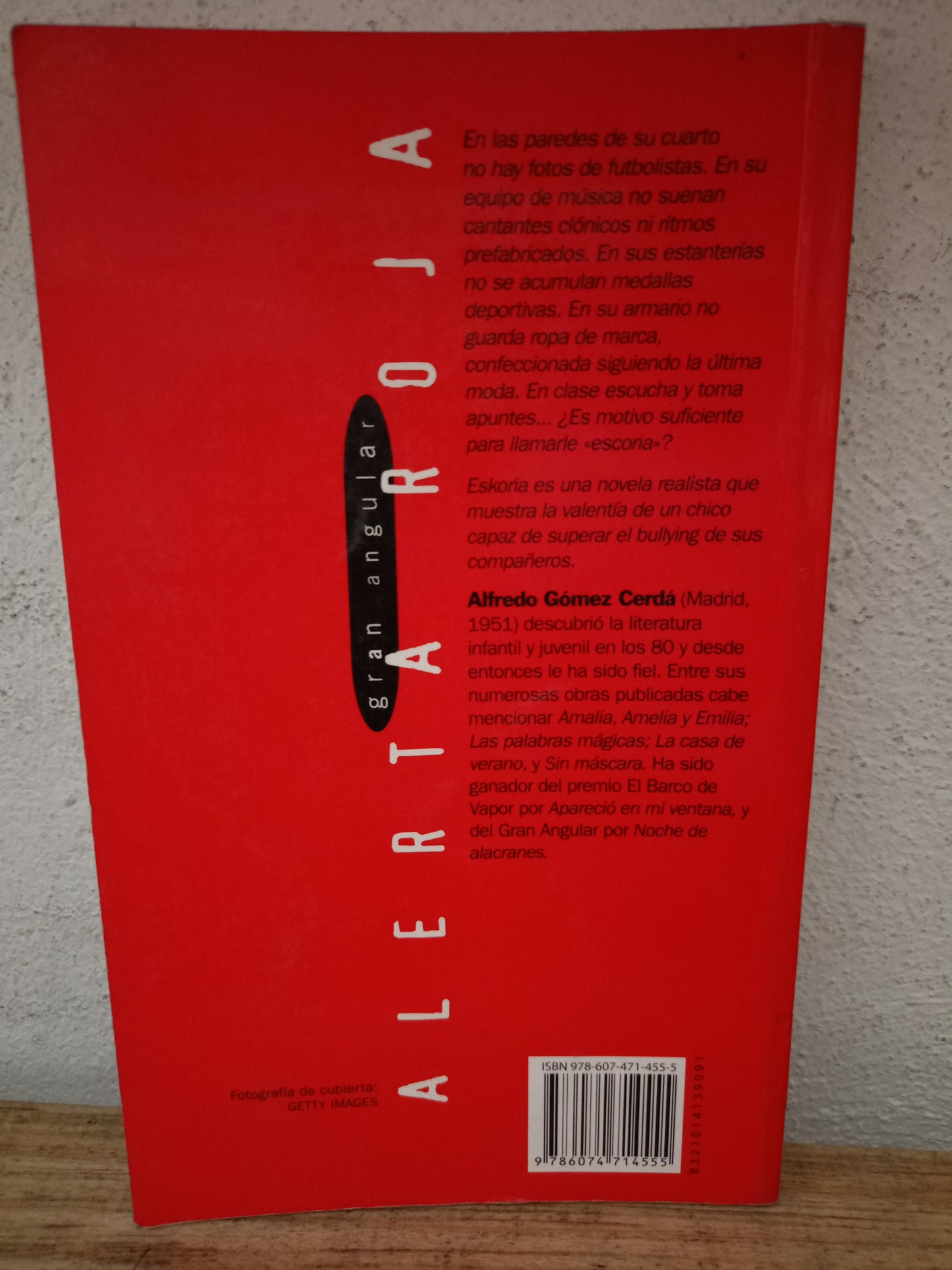 ESKORIA POR ALFREDO GÓMEZ CERDÁ USADO NOVELA LITERARIO 305