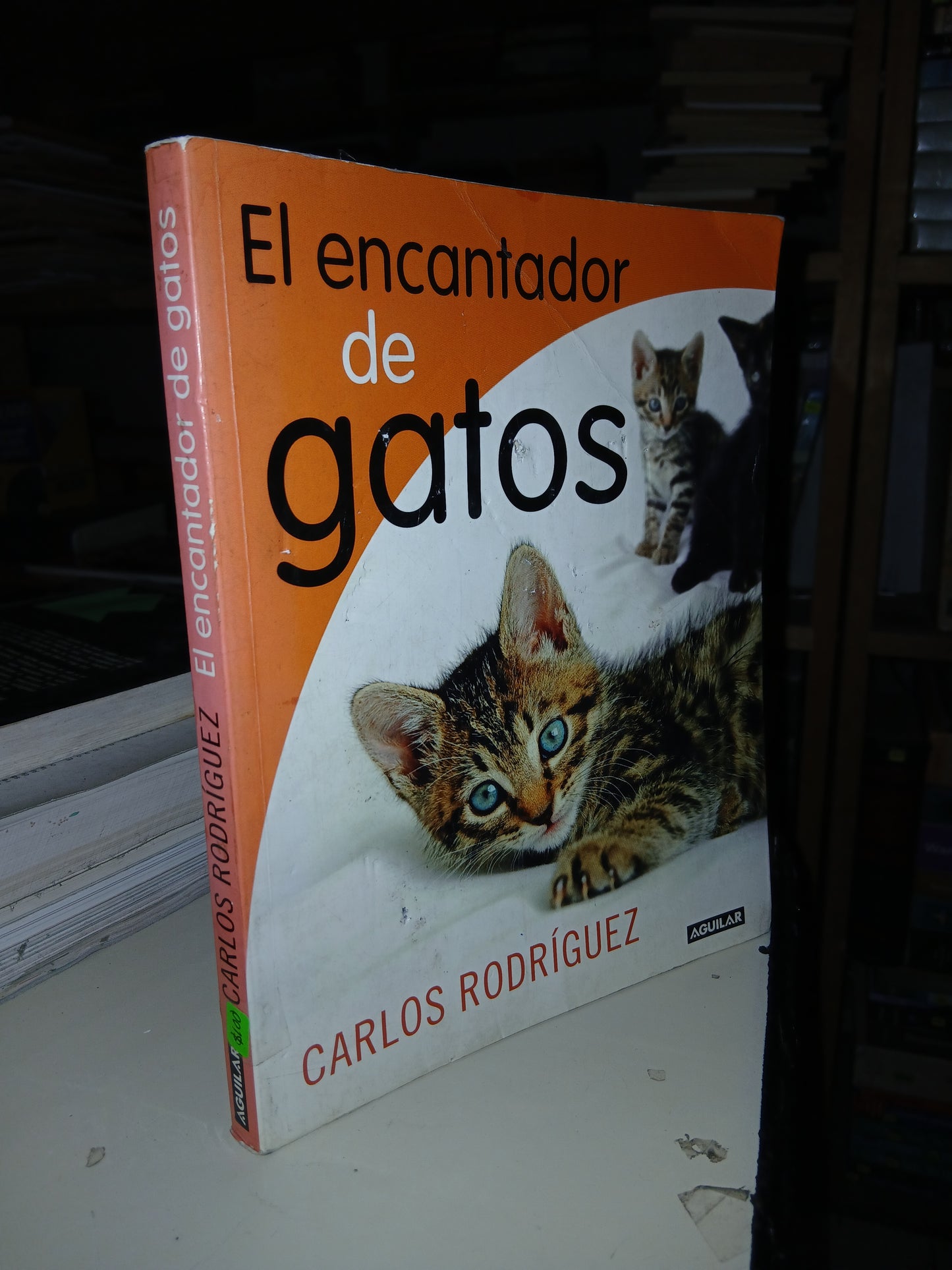 EL ENCANTADOR DE GATOS POR CARLOS RODRÍGUEZ USADO BIOLOGÍA LITERARIO 207