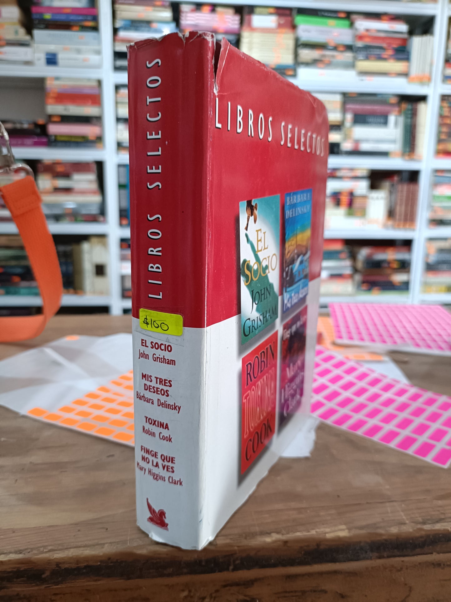 LIBROS SELECTOS EL SOCIO JOHN GRISHMAN  MIS TRES DESEOS BARBARA DELINSKY TOXINA ROBIN COOK FINGE QUE NO LA VES MARY HIGGINS CLARK USADO NOVELA JUAREZ 515