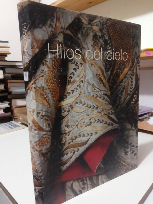 HILOS DEL CIELO USADO ARTE JUAREZ