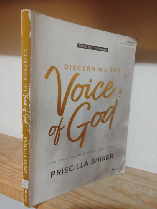 DISCERNING THE VOICE OF GOD POR PRISCILLA SHIRER USADO IDIOMAS JUAREZ