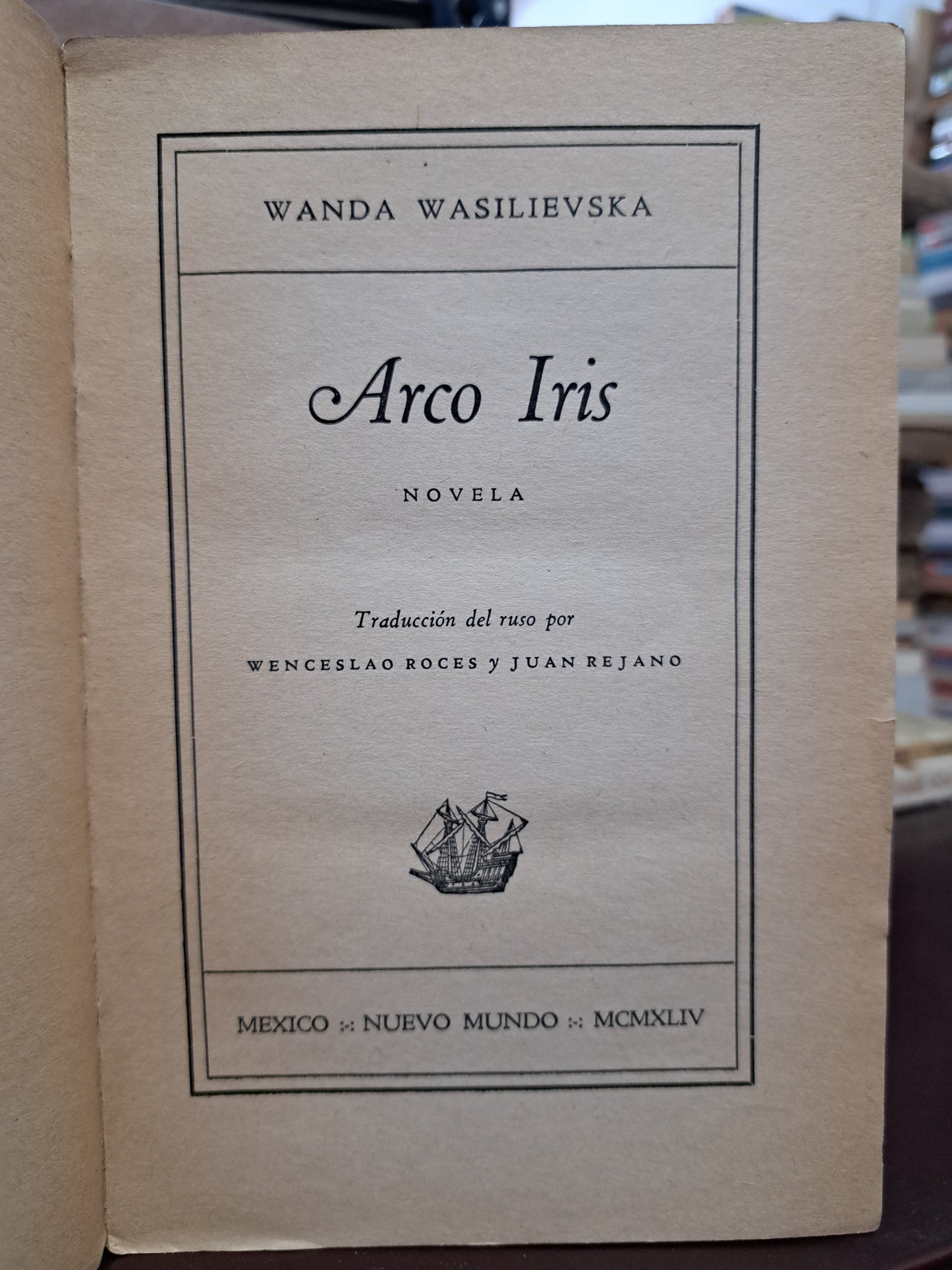 ARCO IRIS WANDA WASILIEVSKA USADO NOVELA LITERARIO 305