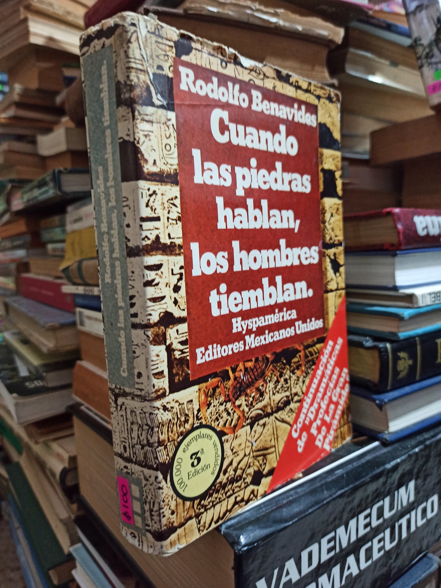 CUANDO LAS PIEDRAS HABLAN, LOS HOMBRES TIEMBLAN POR RODOLFO BENAVIDES USADO NOVELAS ALDAMA