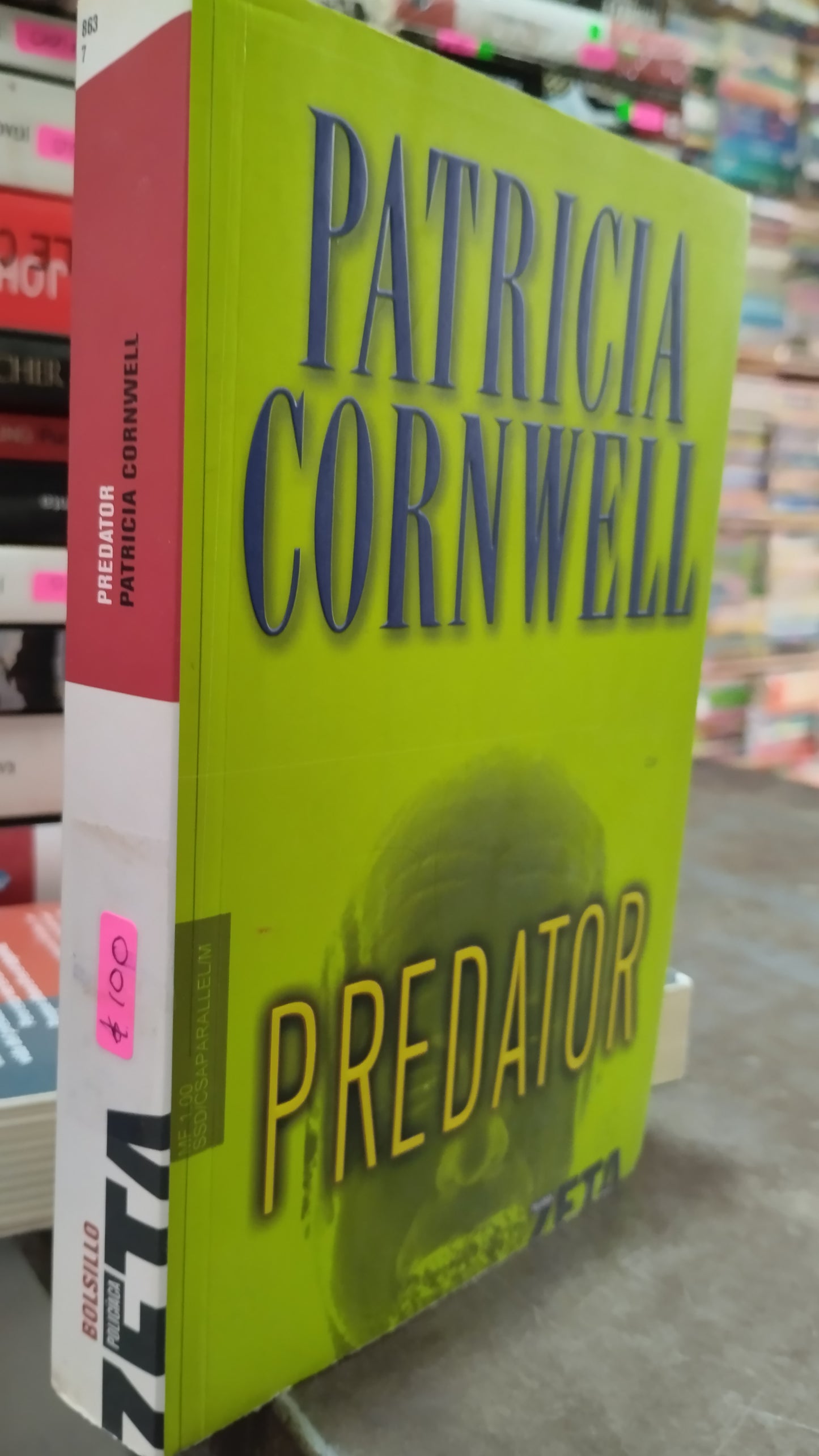 PREDATOR POR PATRICIA CORNWELL LIBRO USADO NOVELAS ALDAMA