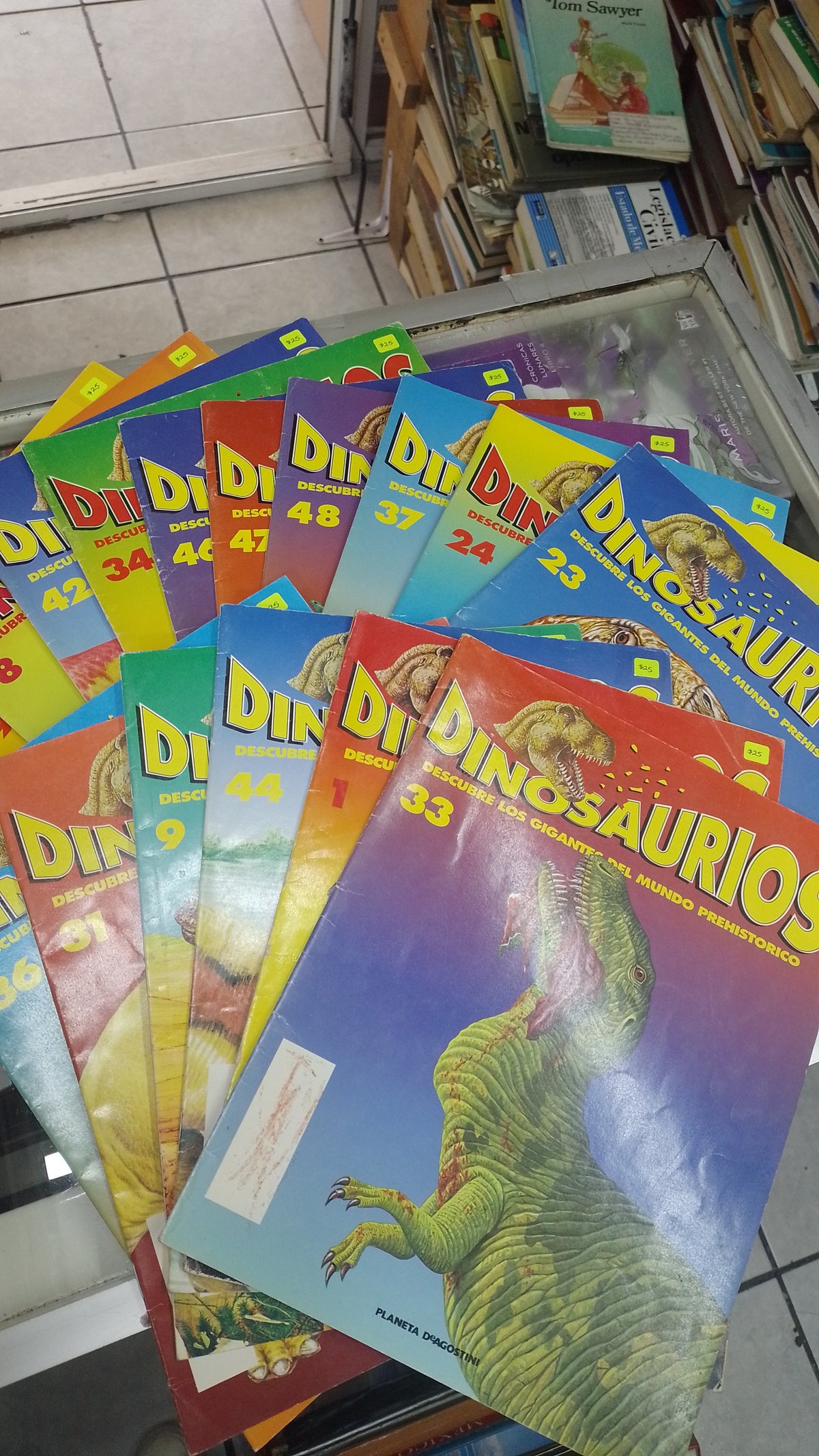 REVISTA DINOSAURIOS DESCUBRIENDO LOS GIGANTES DEL MUNDO PREHISTORICO POR EL DR NORMAN USADO INFANTIL JUAREZ 507