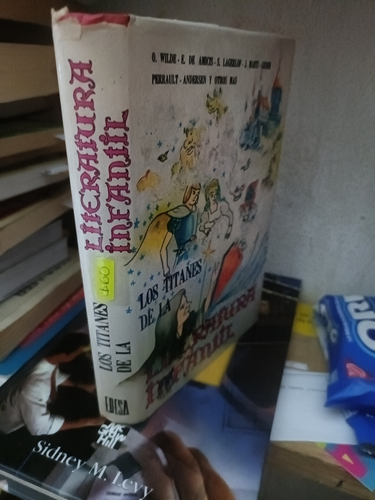 LOS TITANES LITERATURA INFANTIL USADO NOVELA LITERARIO 305