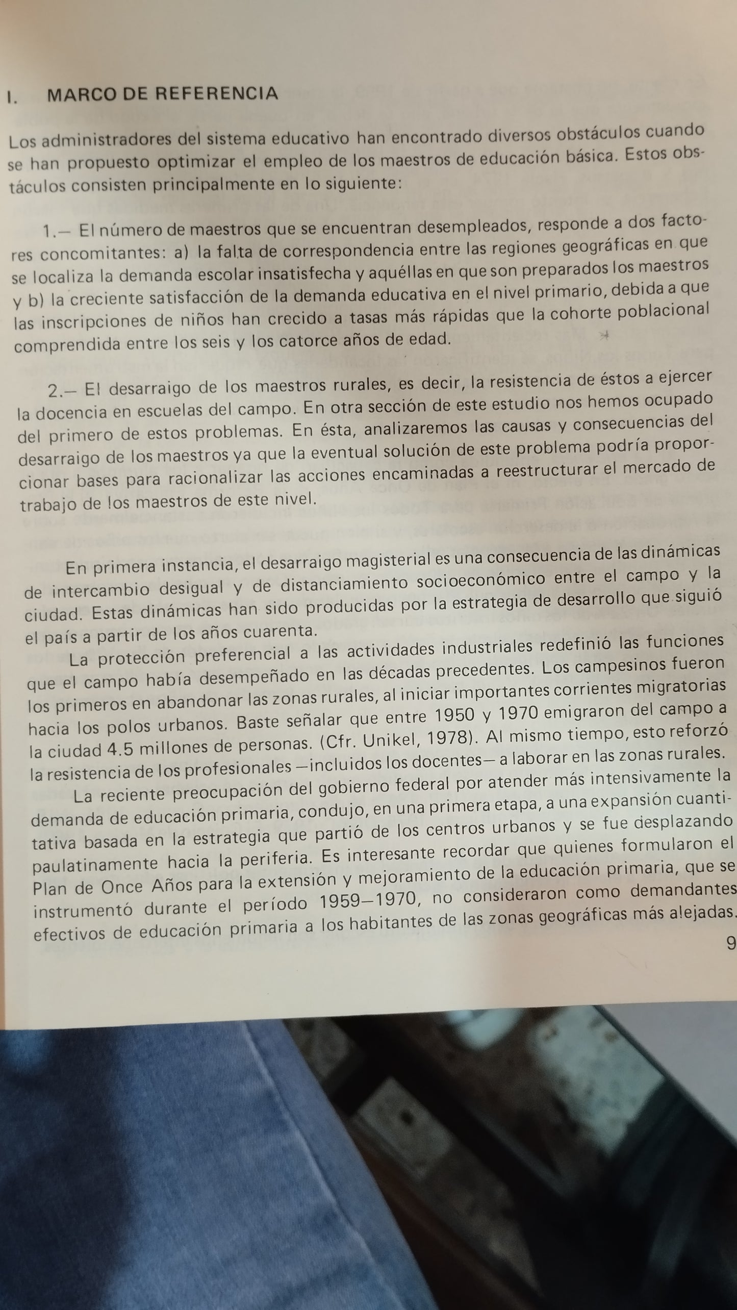 LOS MAESTROS DE EDUCACION BASICA ESTUDIOS DE SU MERCADO DE TRABAJO POR CARLOS MUÑOZ IZQUIERDO Y SILVIA SCHMELKES