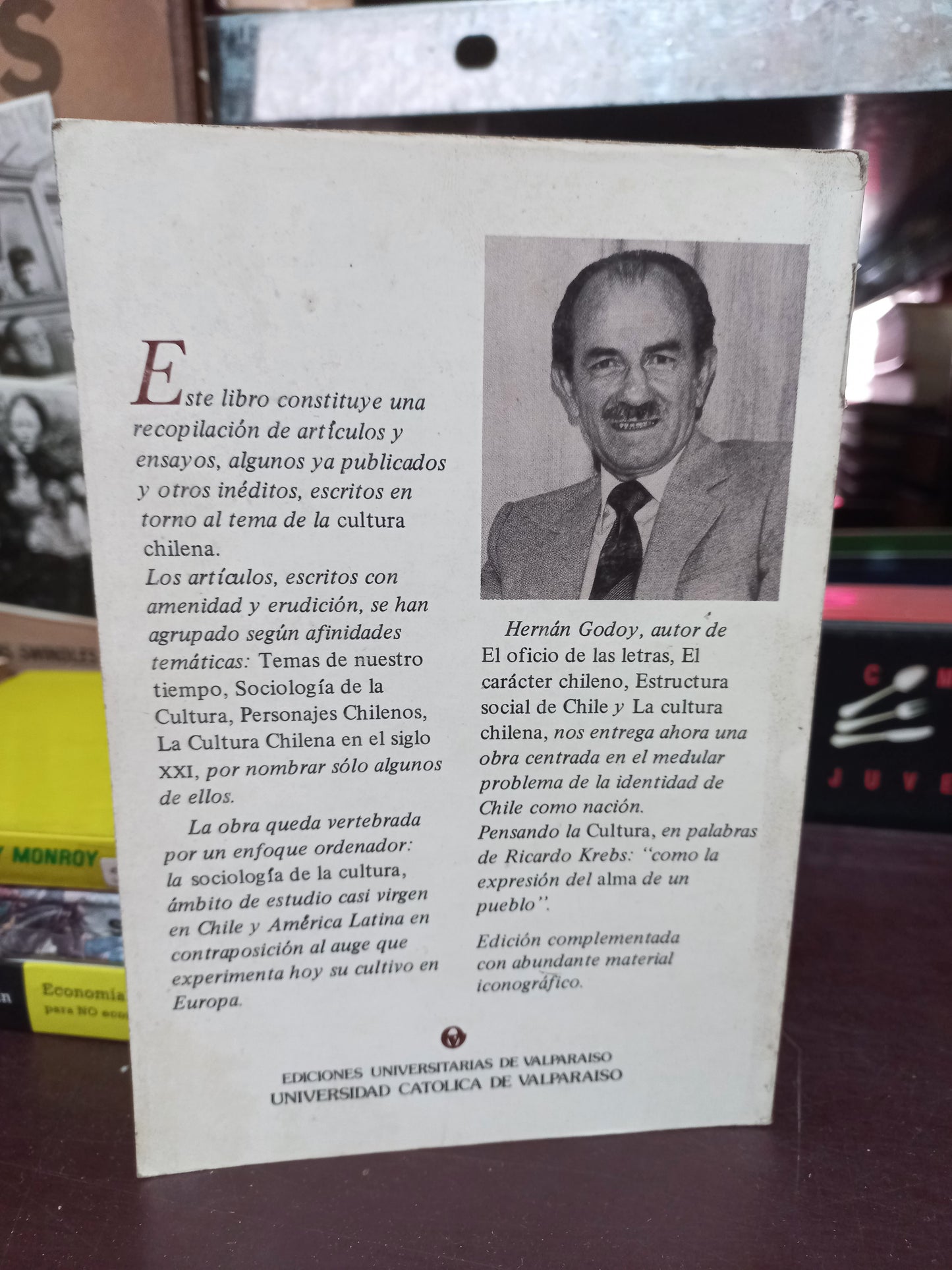 APUNTES SOBRE LA CULTURA EN CHILE POR HERNAN GODOY URZUA USADO HISTORIA LITERARIO 305