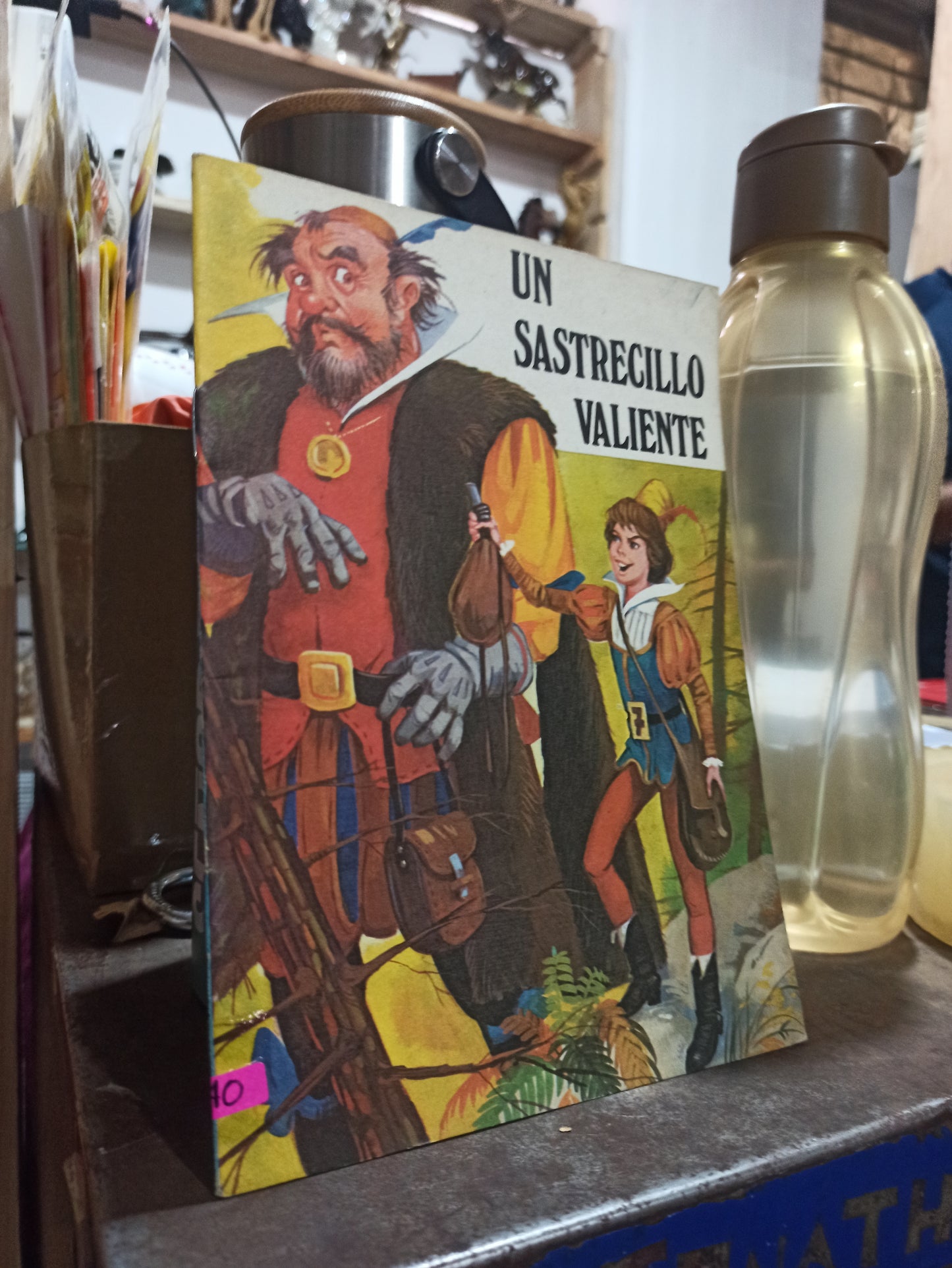 UN SASTRECILLO VALIENTE POR EDITORIAL MAVES USADO INFANTILES ALDAMA