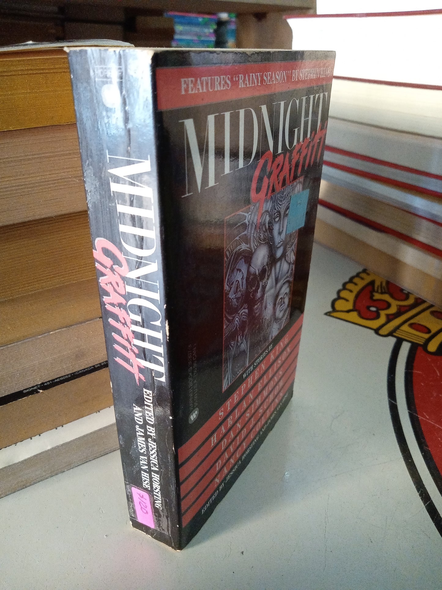 MIDNIGHT GRAFFITT POR STEPHEN KING  USADO IDIOMAS LITERARIO 207