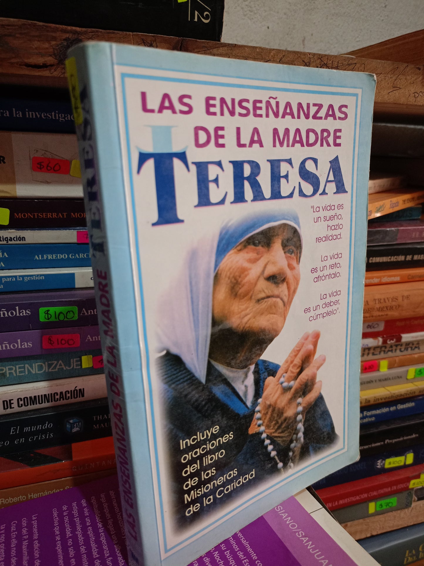 LAS ENSEÑANZAS DE LA MADRE TERESA USADO NOVELA LITERARIO 305