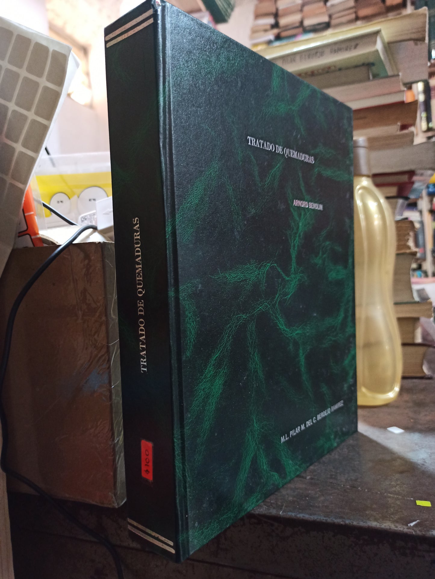TRATADO DE QUEMADURAS POR ARNORD BENDLIN USADO SALUD ALDAMA