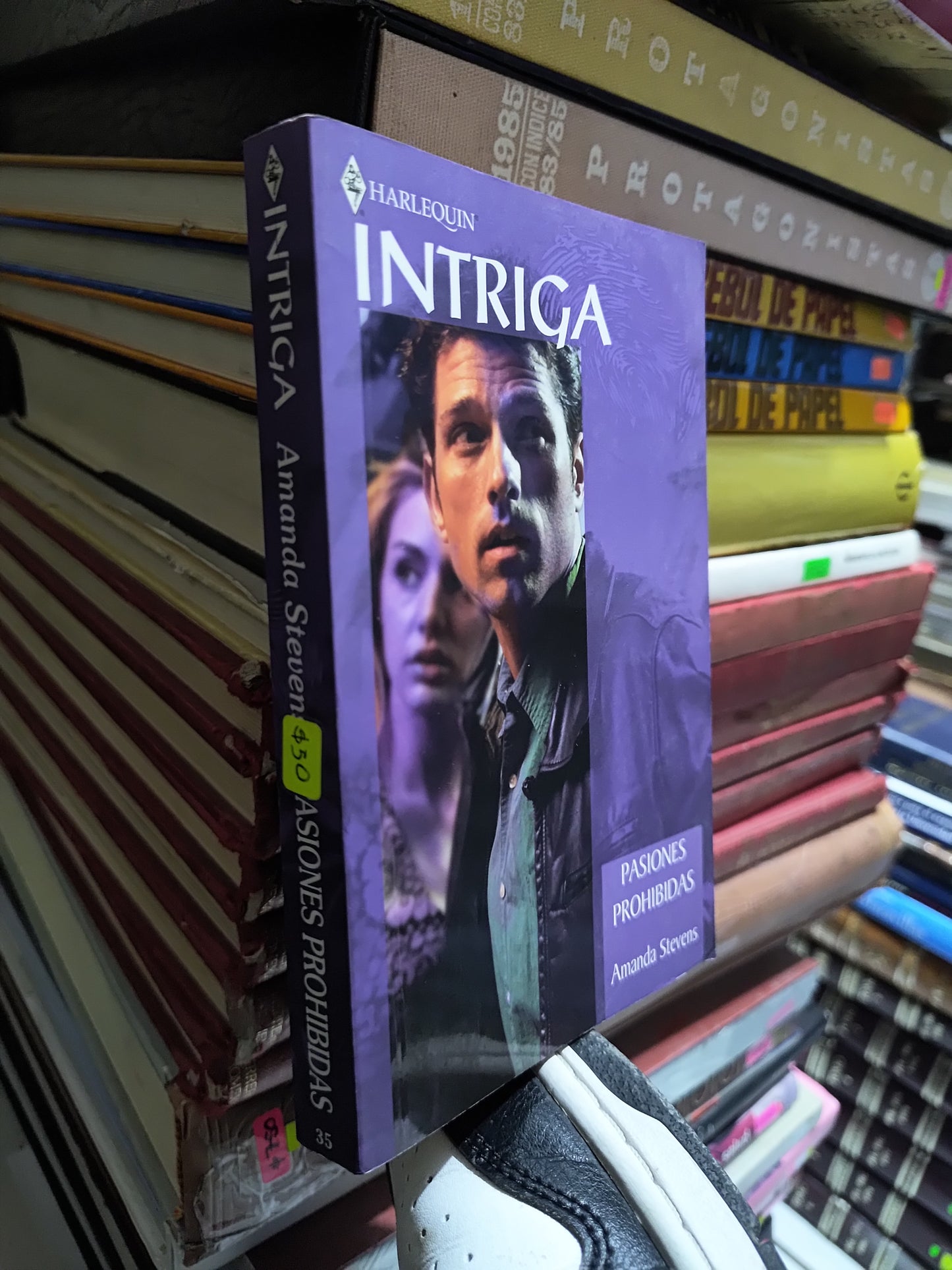 INTRIGA POR AMANDA STEVENS USADO NOVELAS JUAREZ 507