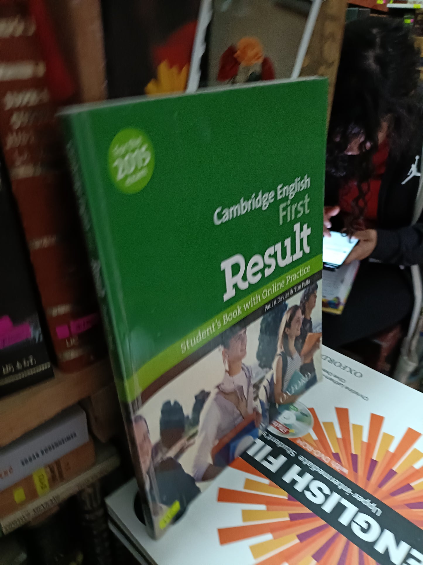 CAMBRIDGE ENGLISH FIRT RESULT POR PAUL A DAVIES Y TIM FALLA USADO IDIOMAS LITERARIO 305