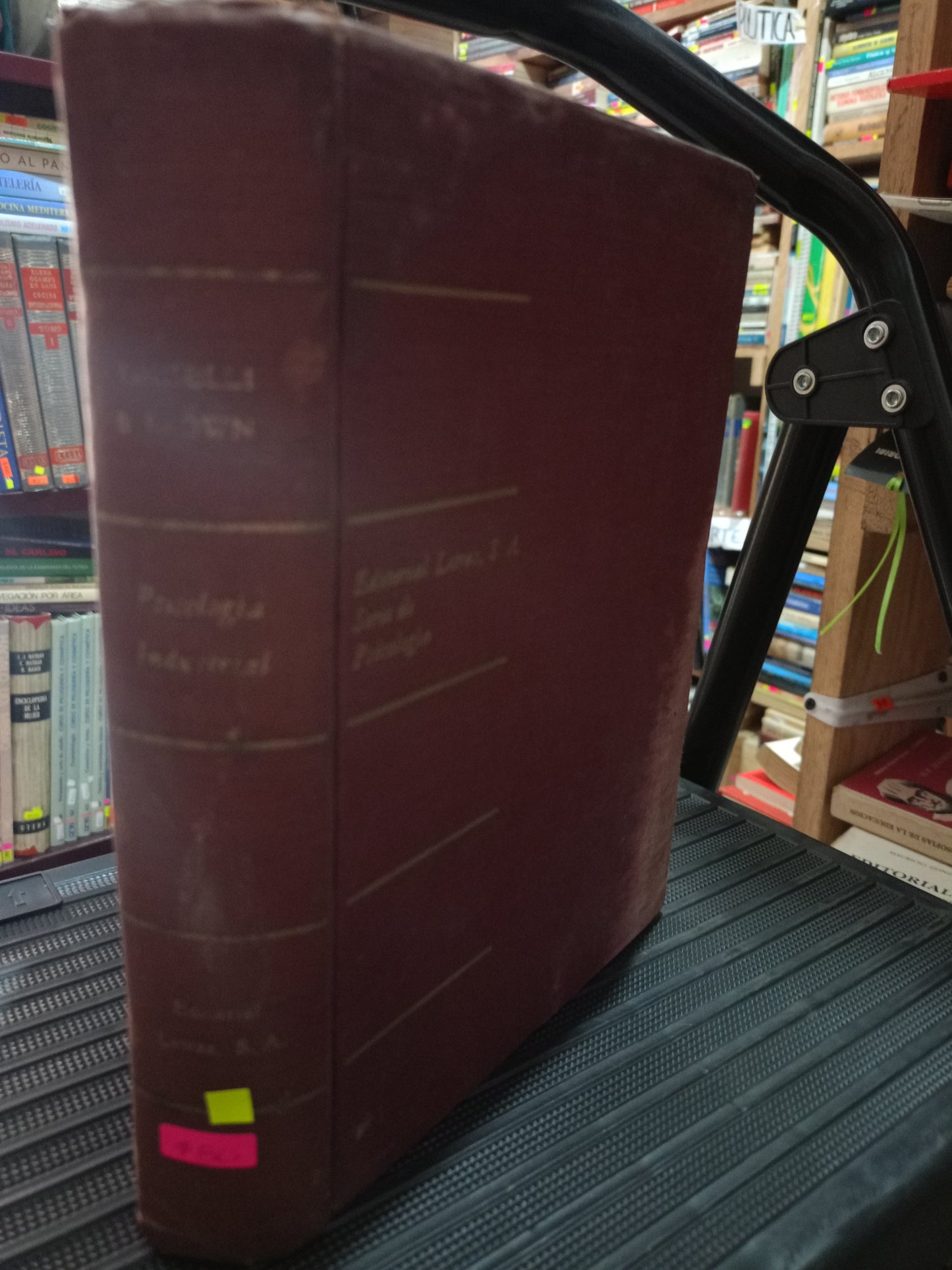 PSICOLOGIA INDUSTRIAL POR EDWIN E. GHISELLI Y CLARENCE W. BROWN USADO PSICO LITERARIO 305