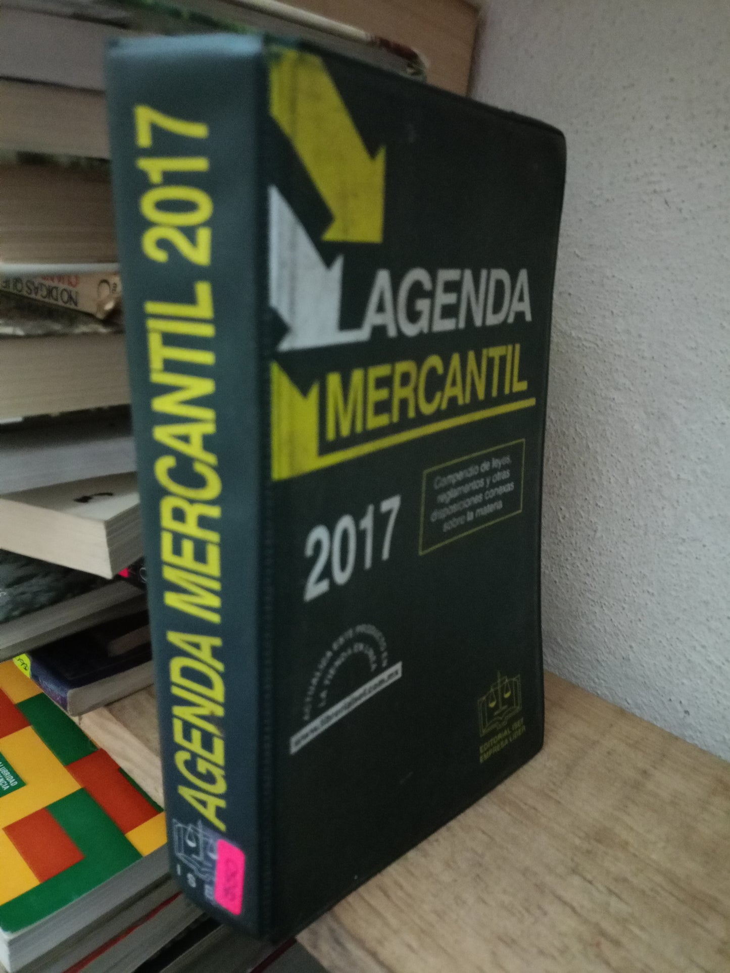AGENDA MERCANTIL 2017 USADO DERECHO LITERARIO 305