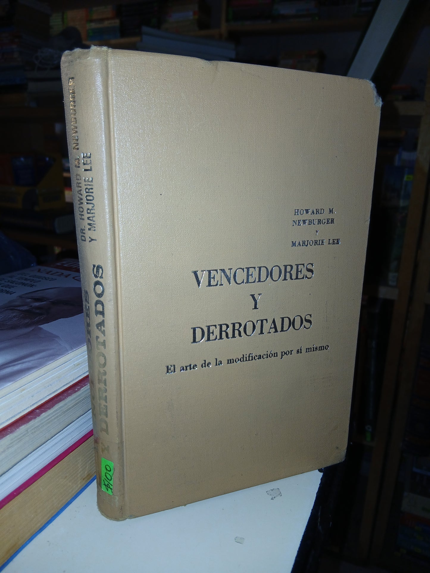 VENCEDORES Y DERROTADOS POR HOWARD M. NEWBURGUER Y MARJORIE LEE USADO SUPERACIÓN PERSONAL LITERARIO 207