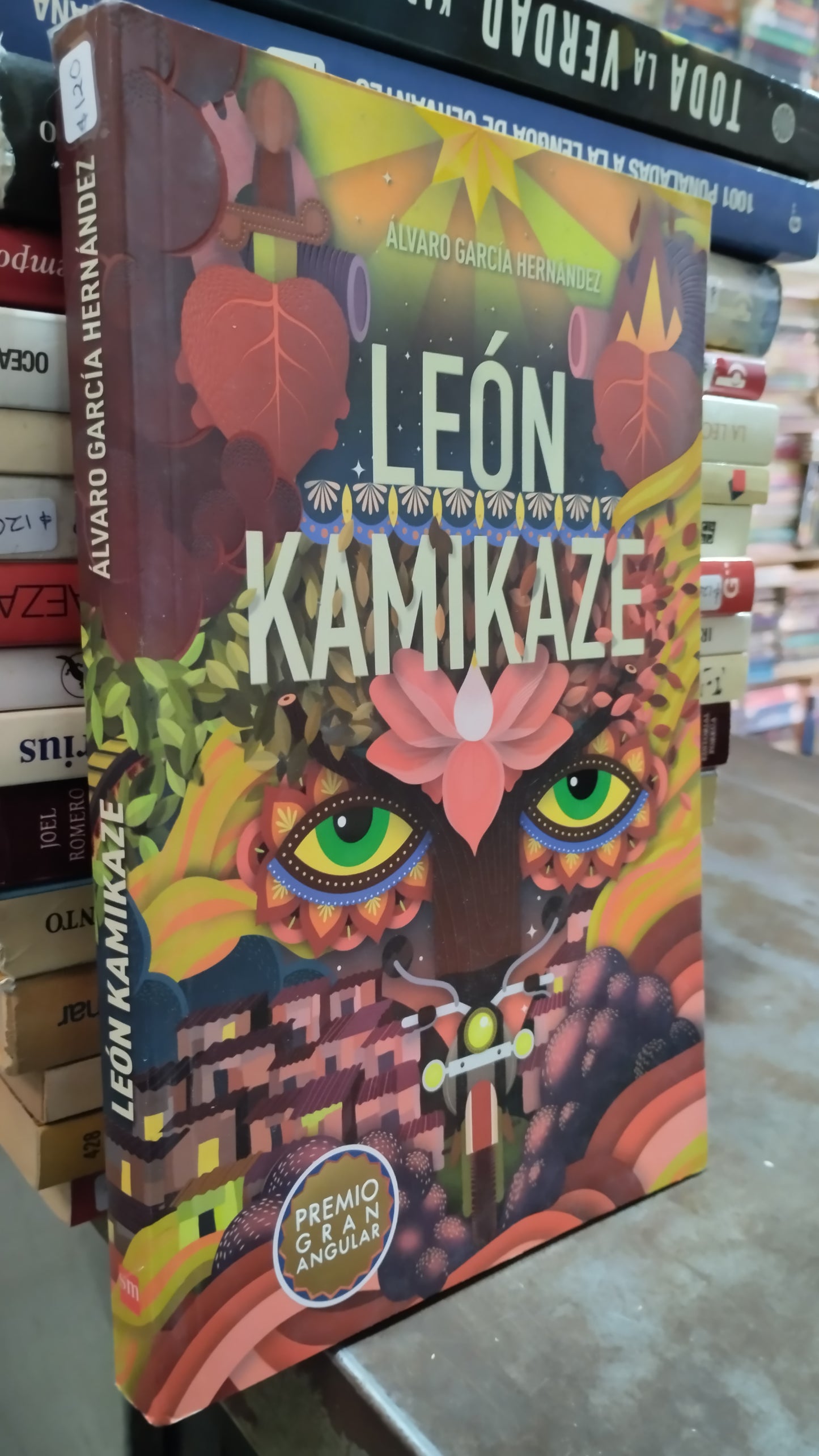 LEON KAMIKAZE POR ALVARO GARCIA HERNANDEZ LIBRO USADO NOVELAS ALDAMA