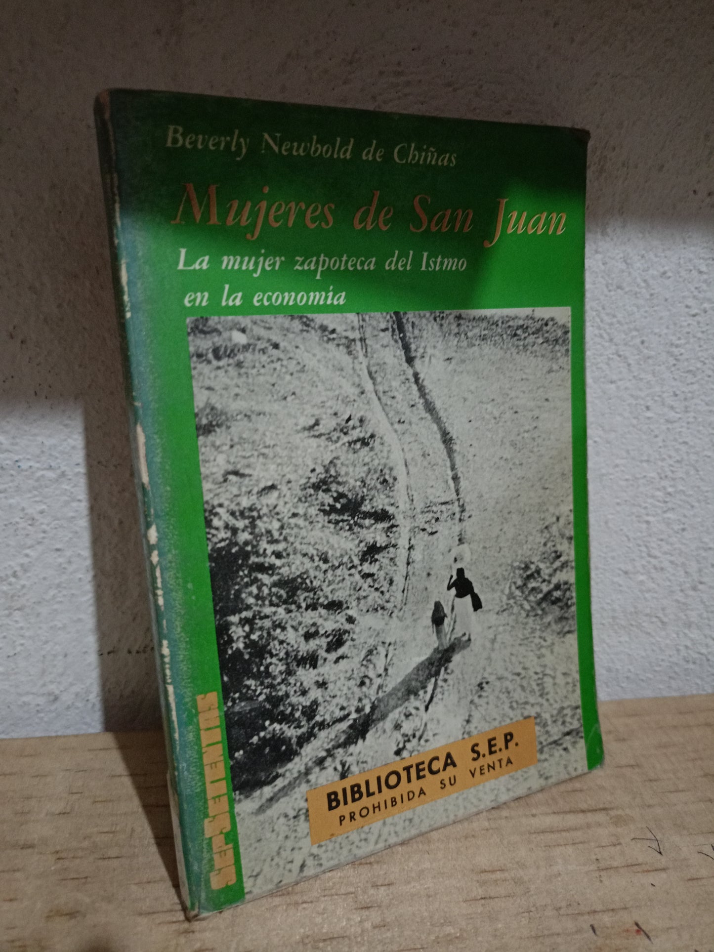 MUJERES DE SAN JUAN USADO HISTORIA LITERARIO 305