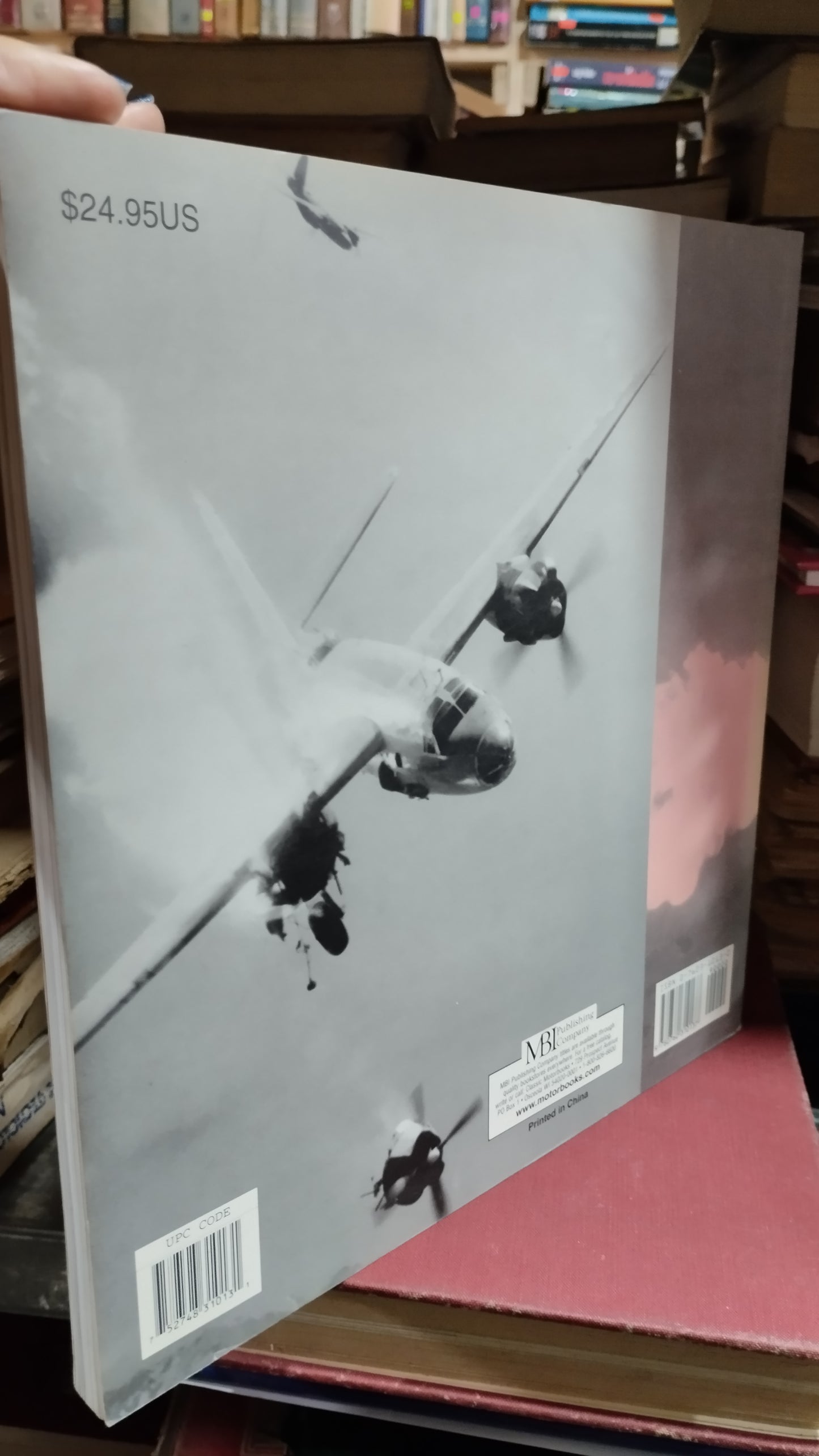 GUN CAMERA WORLD WAR II POR L DOUGLAS KEENEY LIBRO USADO HISTORIA ALDAMA