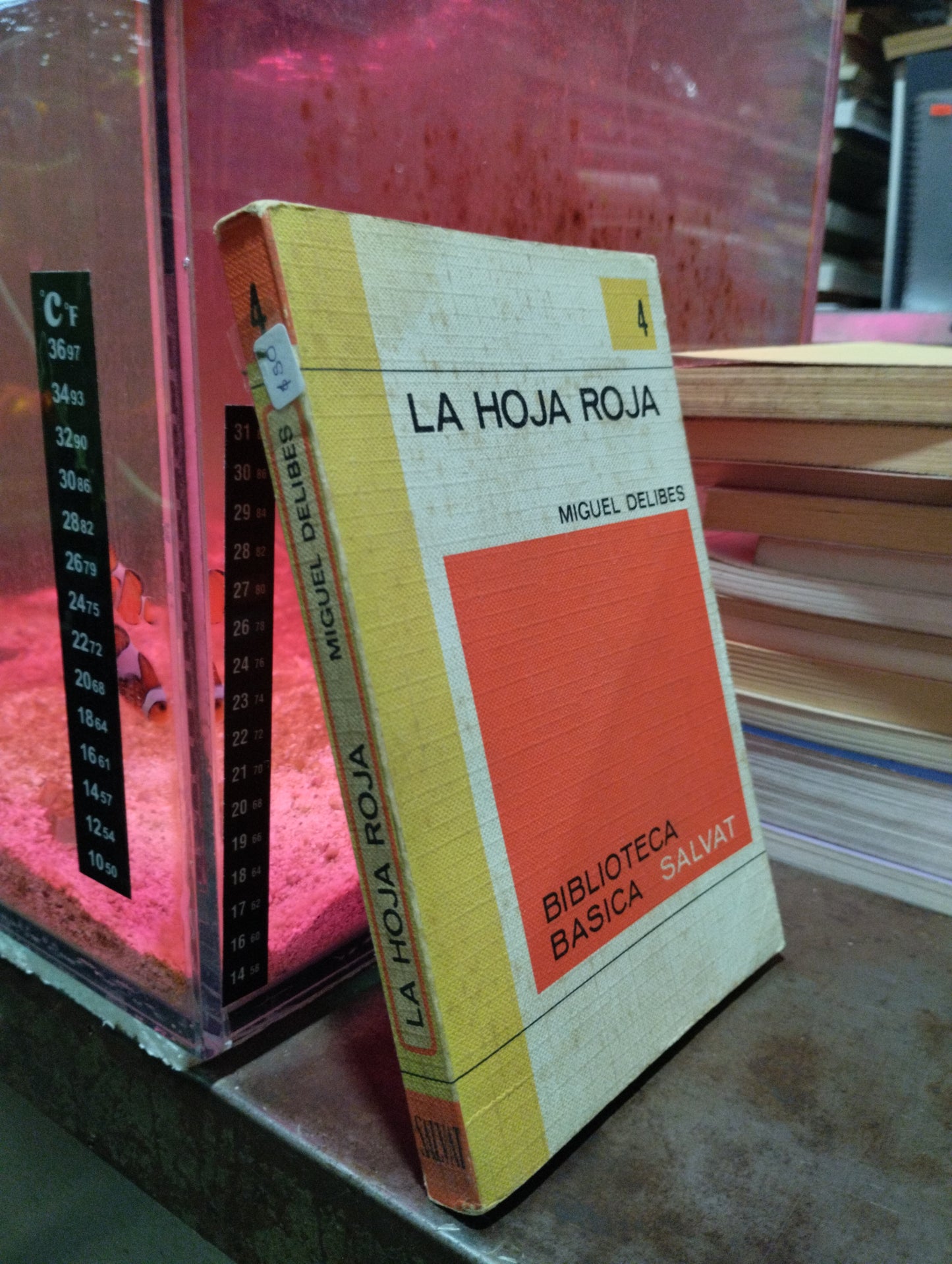 LA HOJA ROJA POR MIGUEL DELIBES USADO NOVELAS ALDAMA