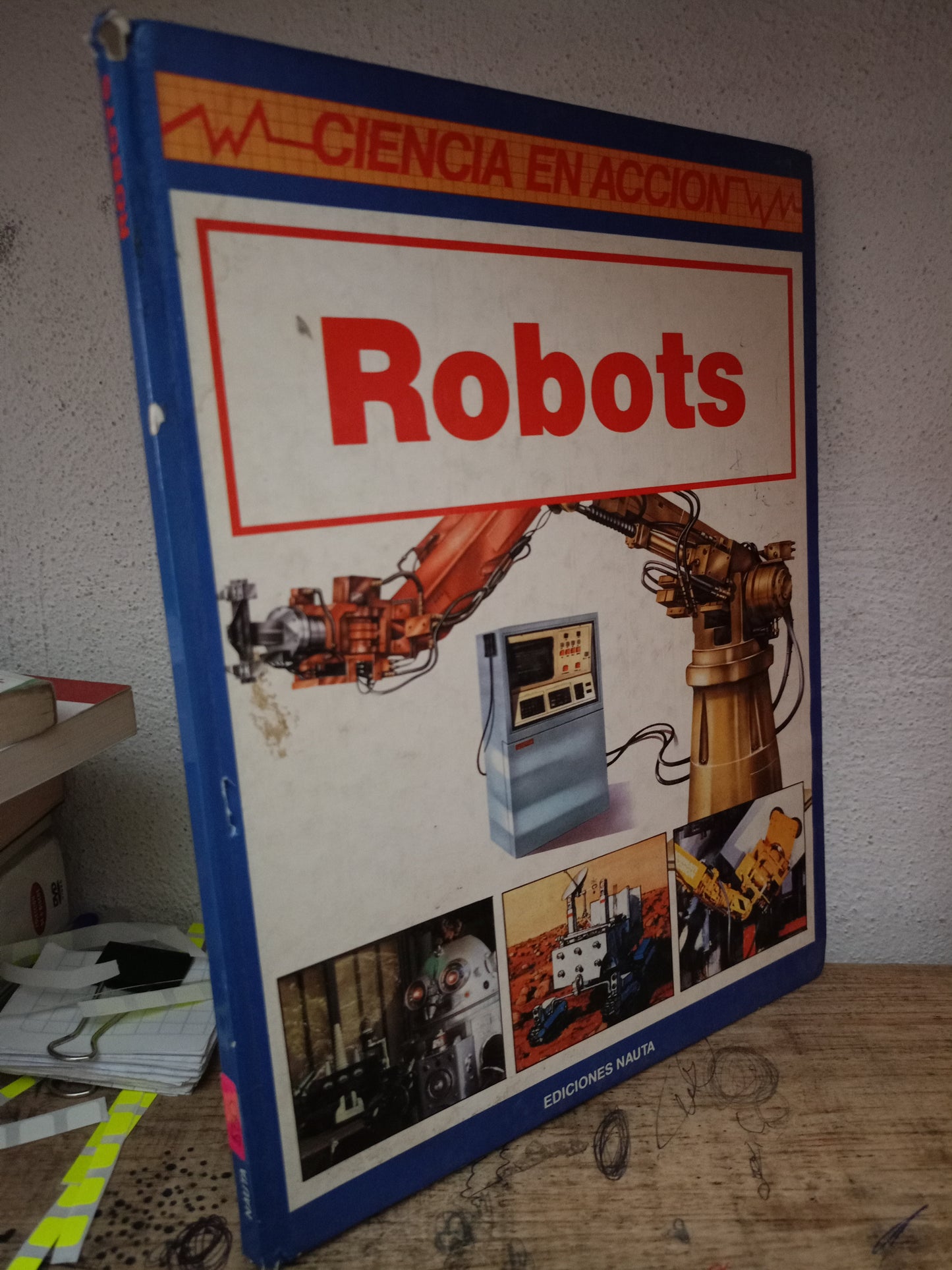 ROBOTS CIENCIA EN ACCION USADO INFANTIL LITERARIO 305