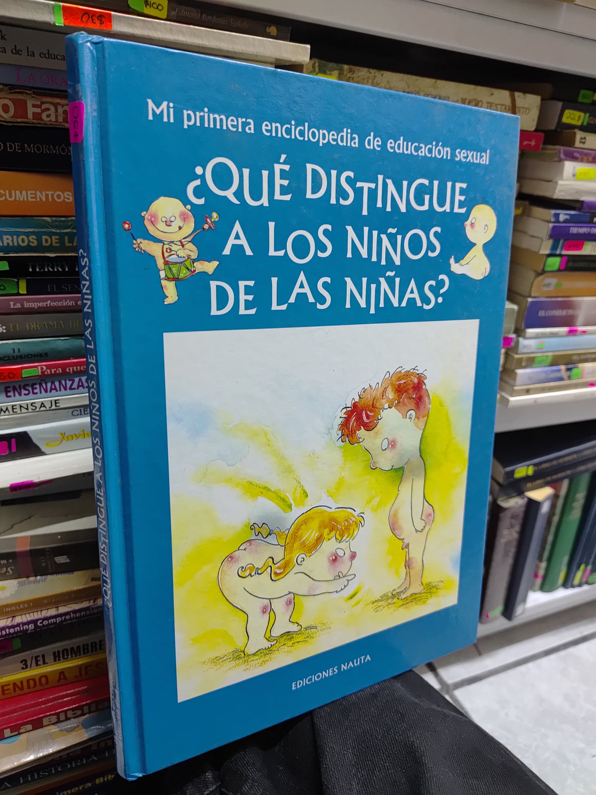 ¿QUE DISTINGUE A LOS NIÑOS DE LAS NIÑAS? POR EDITORIAL NAUTA USADO PSICOLOGIA JUAREZ 507