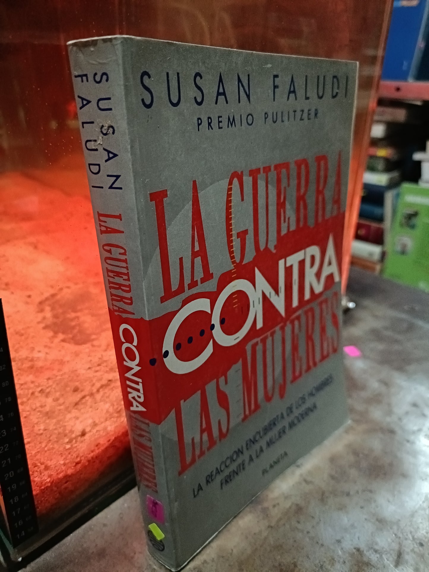 LA GUERRA CONTRA LAS MUJERES POR SUSAN FALUFI USADO SUPERACION PERSONAL ALDAMA