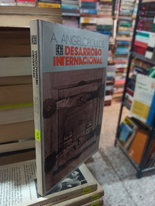 DESARROLLO INTERNACIONAL POR A. ANGELOPOULOS USADO HISTORIA ALDAMA