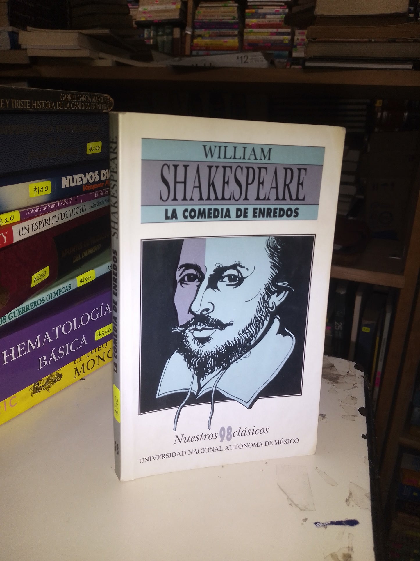 LA COMEDIA DE ENREDOS POR WILLIAM SHAKESPEARE USADO NOVELA LITERARIO 207