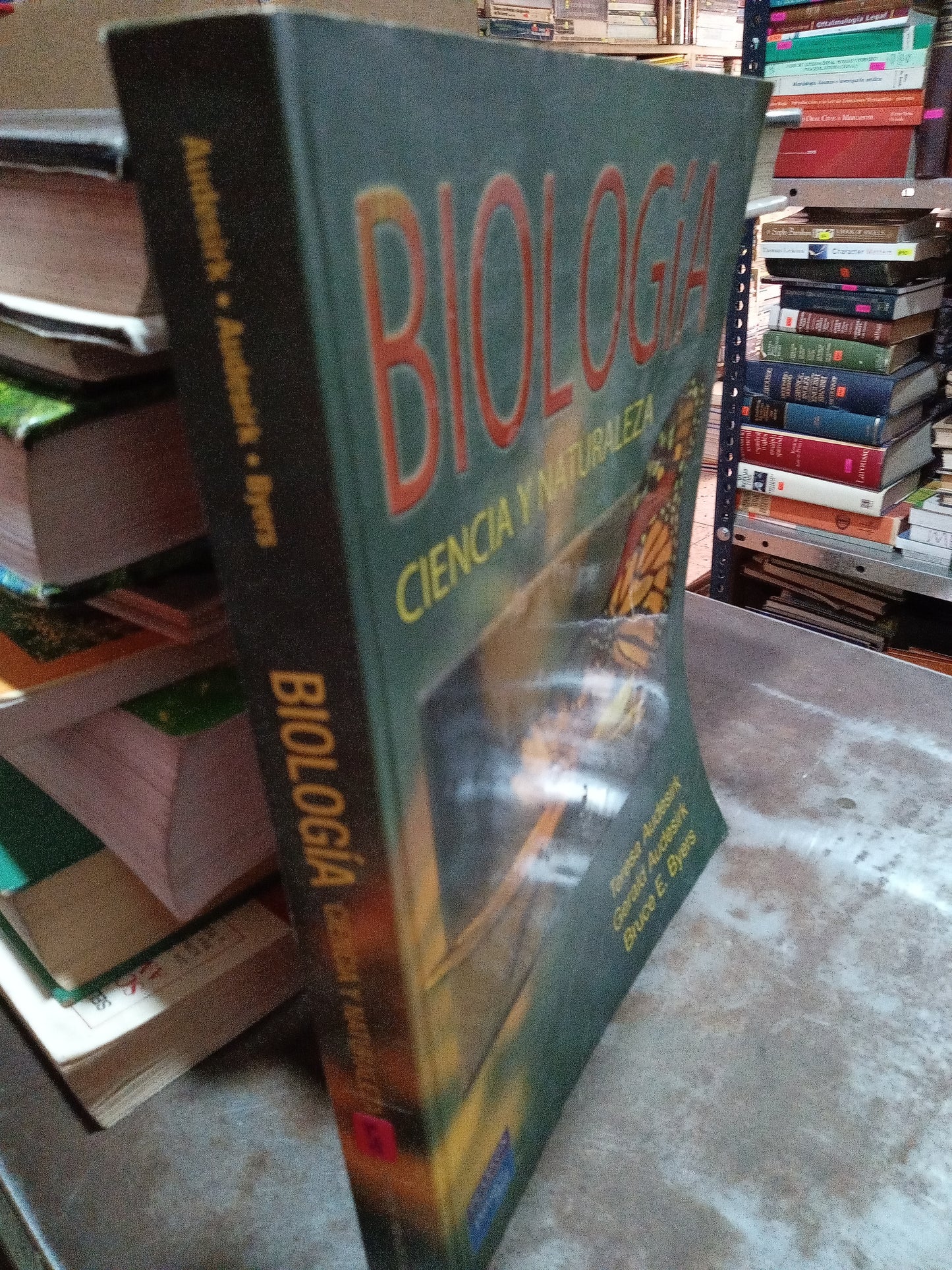 BIOLOGÍA CIENCIA Y NATURALEZA POR TERESA AUDESIRK GERALD AUDESIRK BRUCE E BYERS USADO FISICA ALDAMA