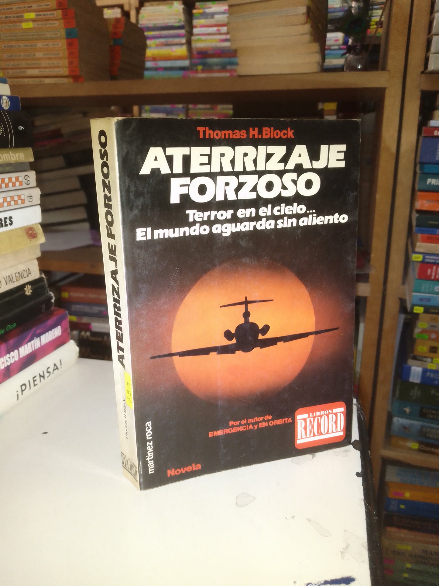 ATERRIZAJE FORZOSO POR THOMAS H. BLOCK USADO NOVELA LITERARIO 207