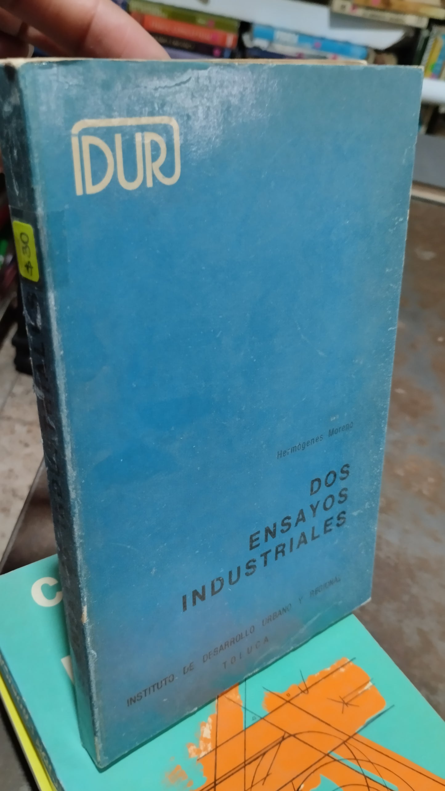 DOS ENSAYOS INDUSTRIALES POR HERMOGENES MORENO LIBRO USADO ADMINISTRACION ALDAMA