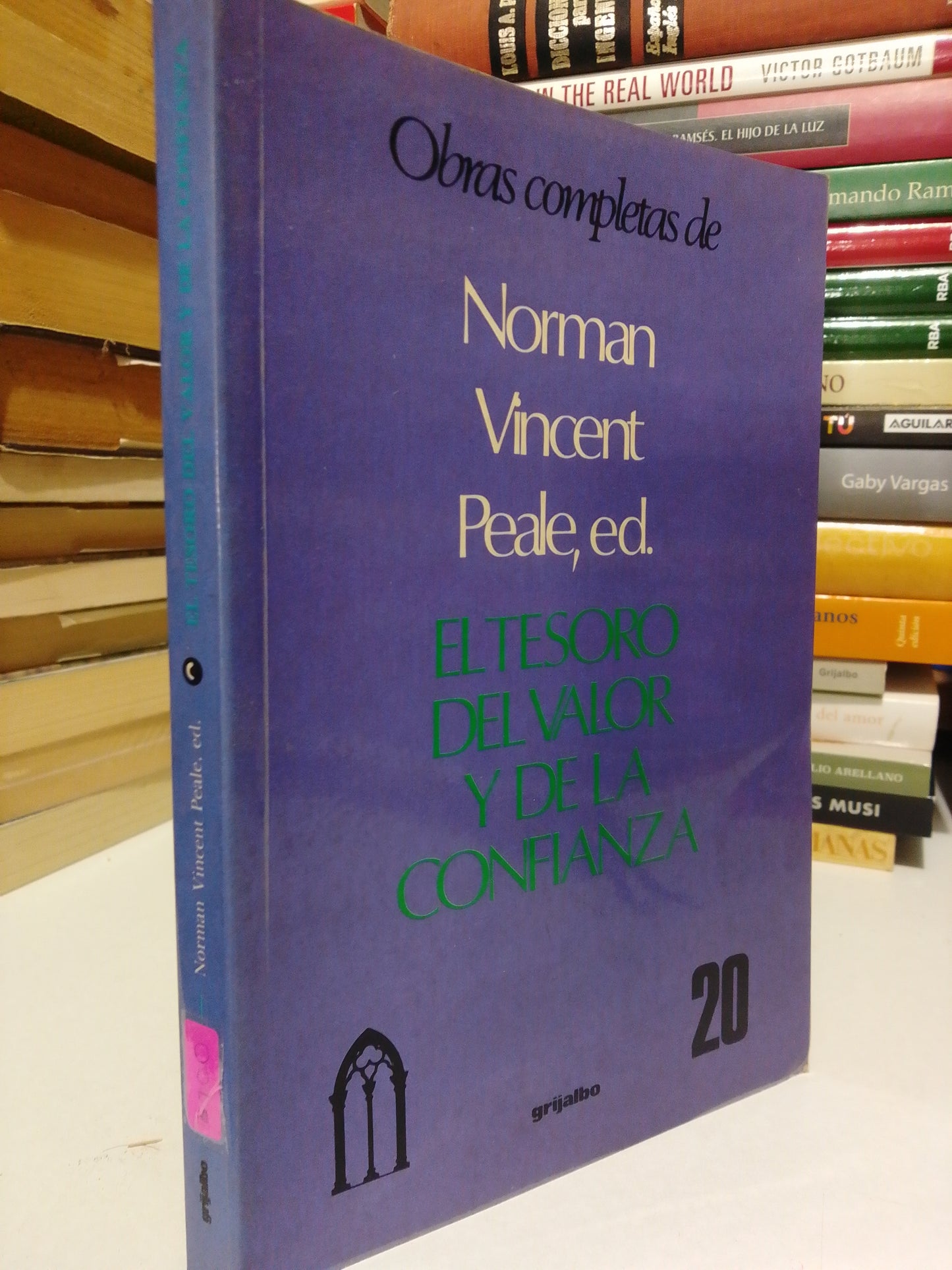 EL TESORO DEL VALOR Y DE LA CONFIANZA POR NORMAN VICENT OBRAS COMPLETAS USADO NOVELA JUÁREZ